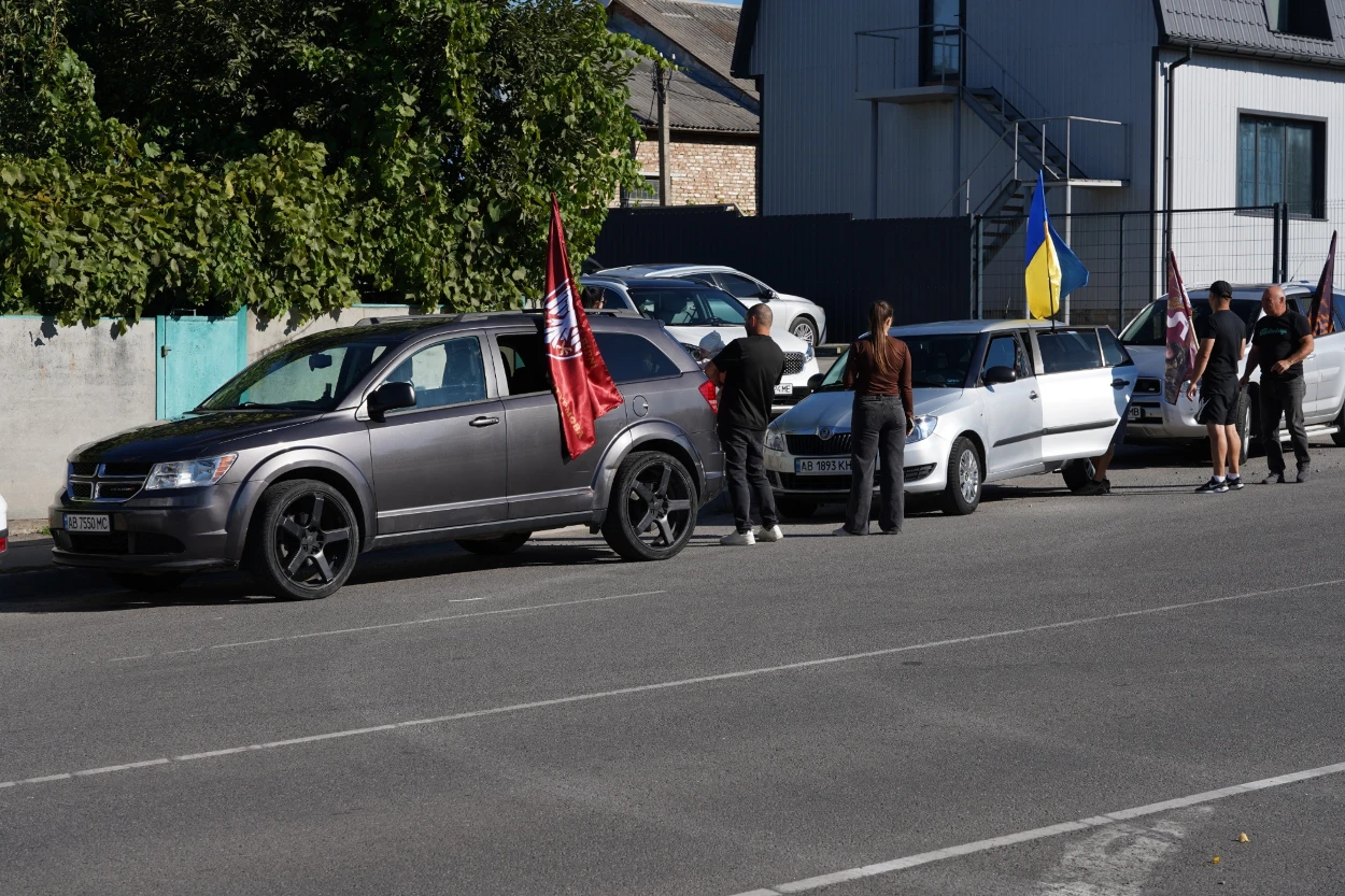 Понад 400 учасників бігли за Героїв: у м. Бар вдруге провели пам’ятний забіг