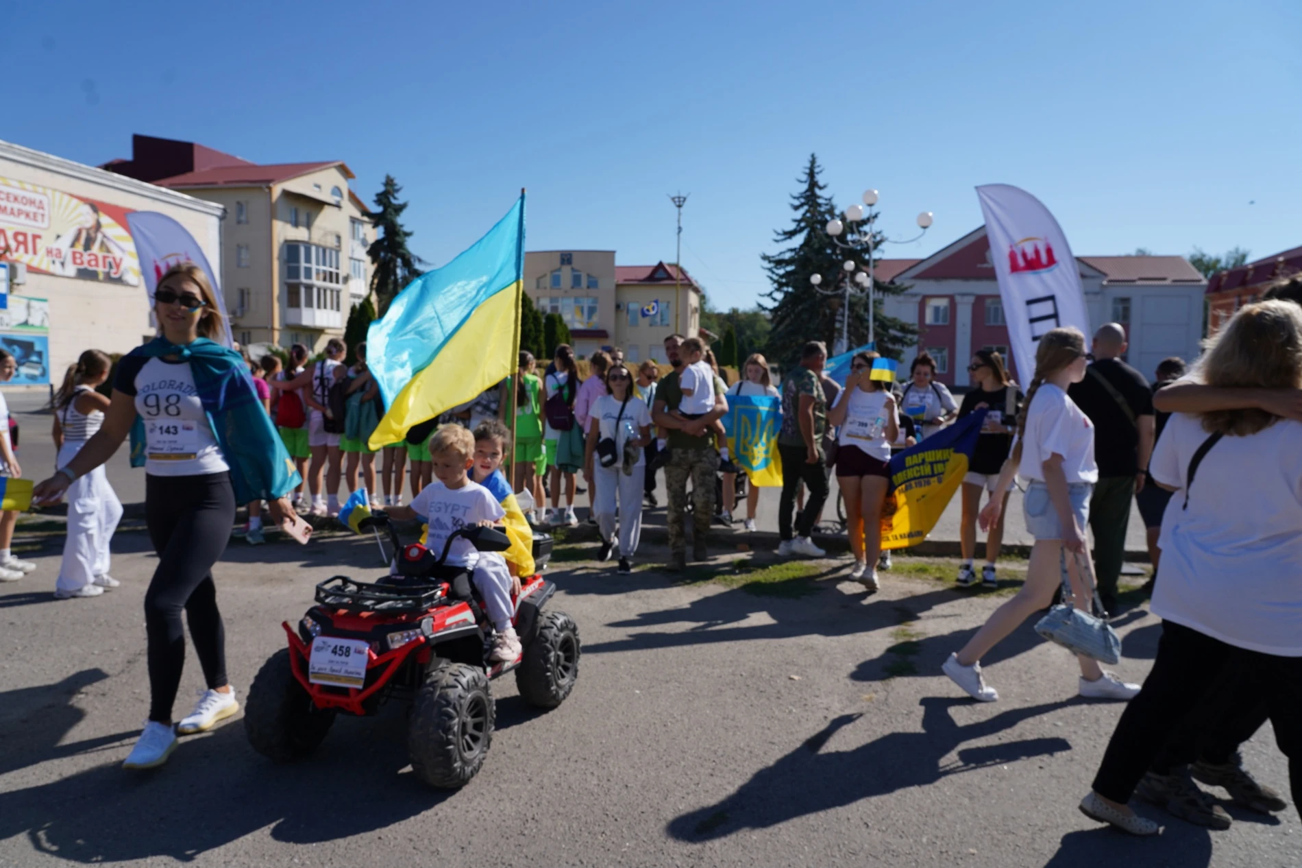 Понад 400 учасників бігли за Героїв: у м. Бар вдруге провели пам’ятний забіг