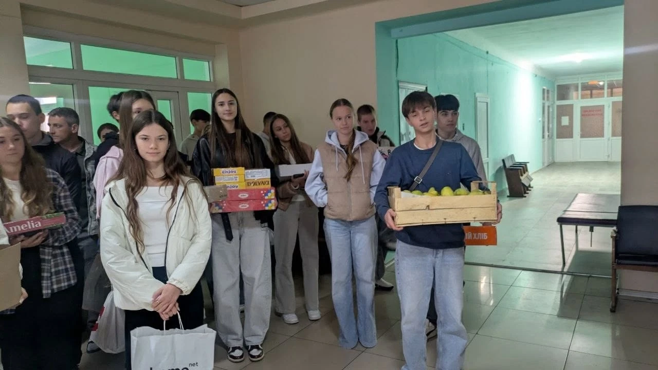 Подякували захисникам та провели козацькі змагання: як у Барському ліцеї №2 відзначили 1 жовтня