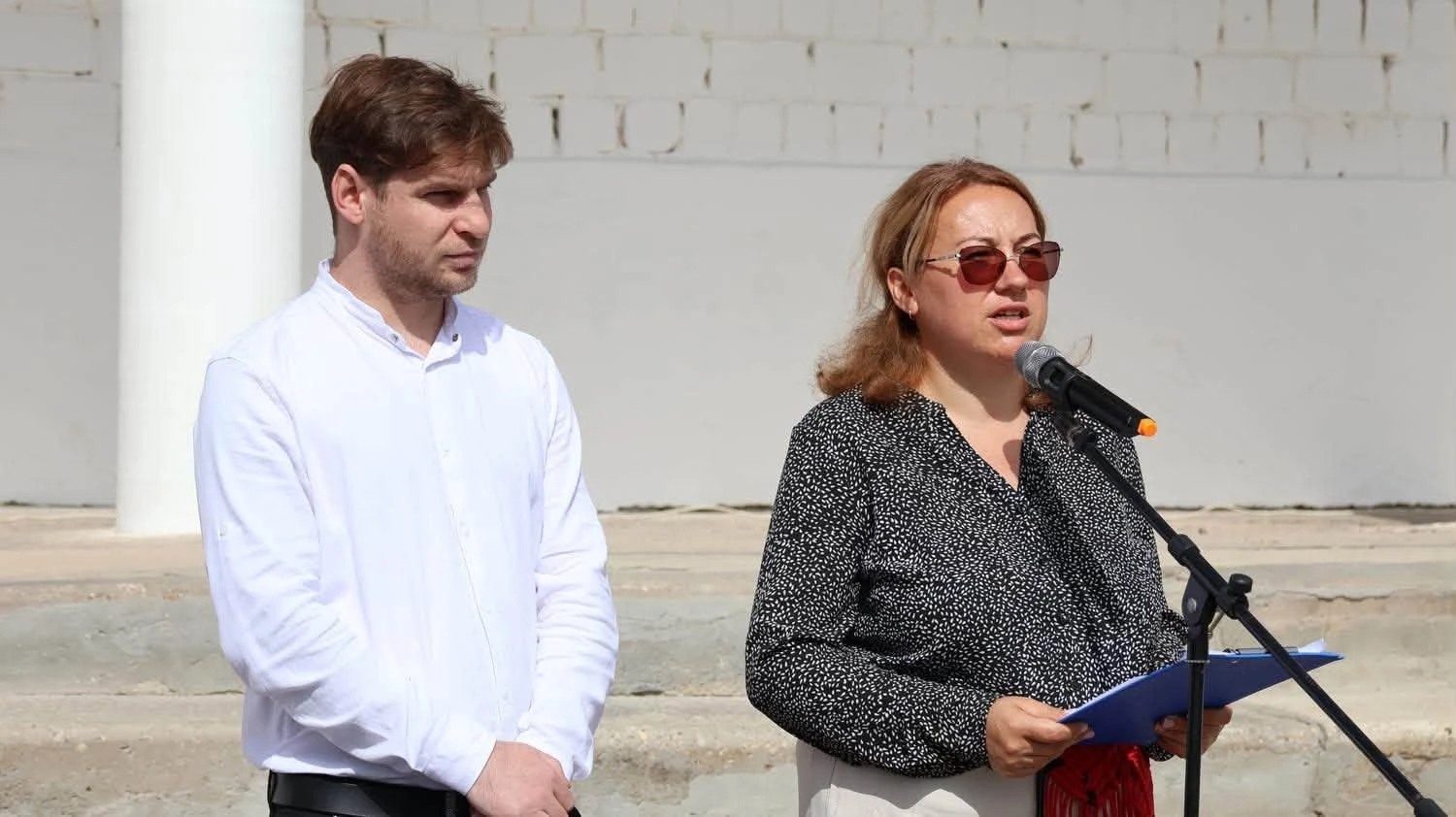 У Сеферівській гімназії відкрили цифрові меморіальні дошки Назару Буличу та Віктору Кавчуку