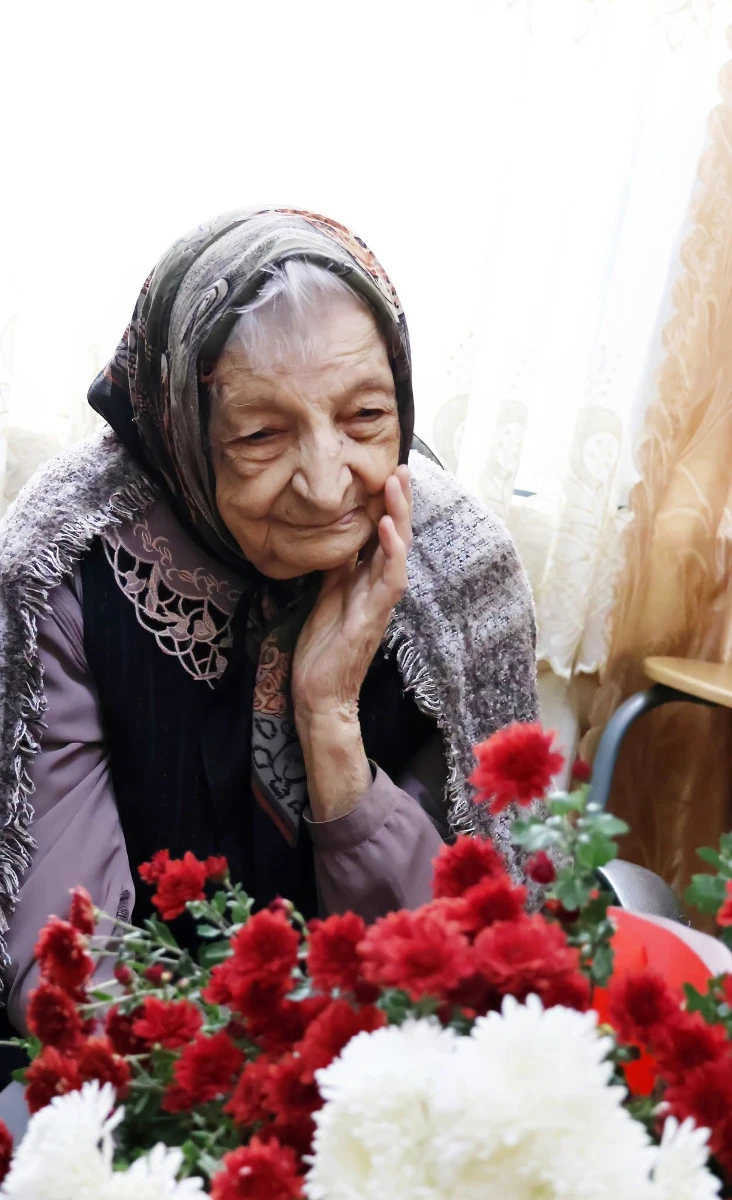 Ціле століття життя: у Барській громаді 100-річний ювілей відзначає Домнікія Завальницька