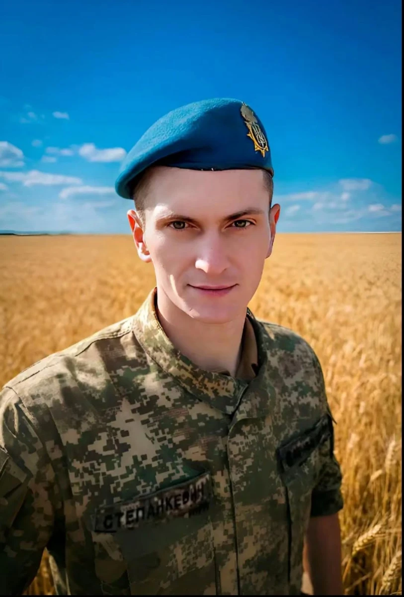 Пам'яті мужнього воїна, захисника та Героя Івана Степанкевича з Барської громади