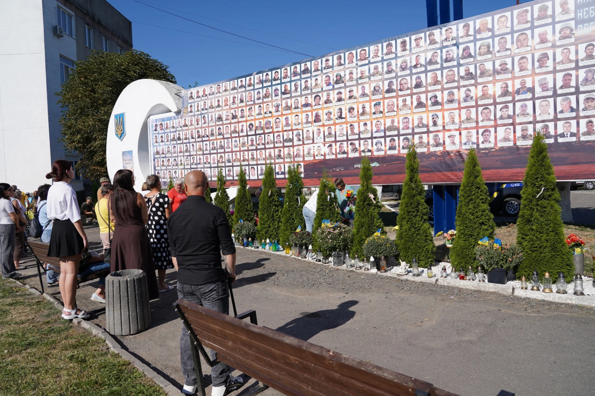 У День Державного Прапора у м. Бар підняли синьо-жовтий стяг та нагородили захисників