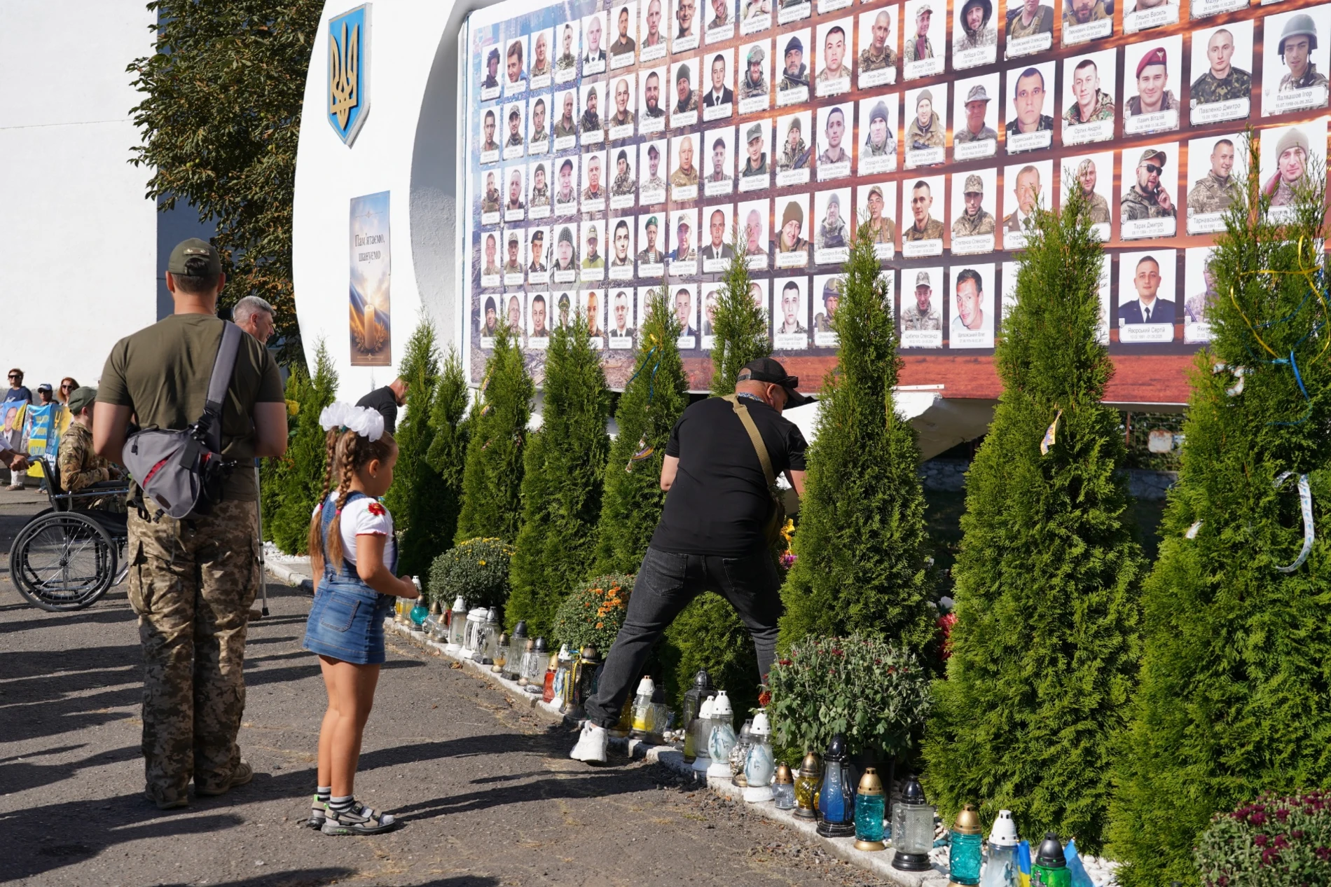 У День Державного Прапора у м. Бар підняли синьо-жовтий стяг та нагородили захисників