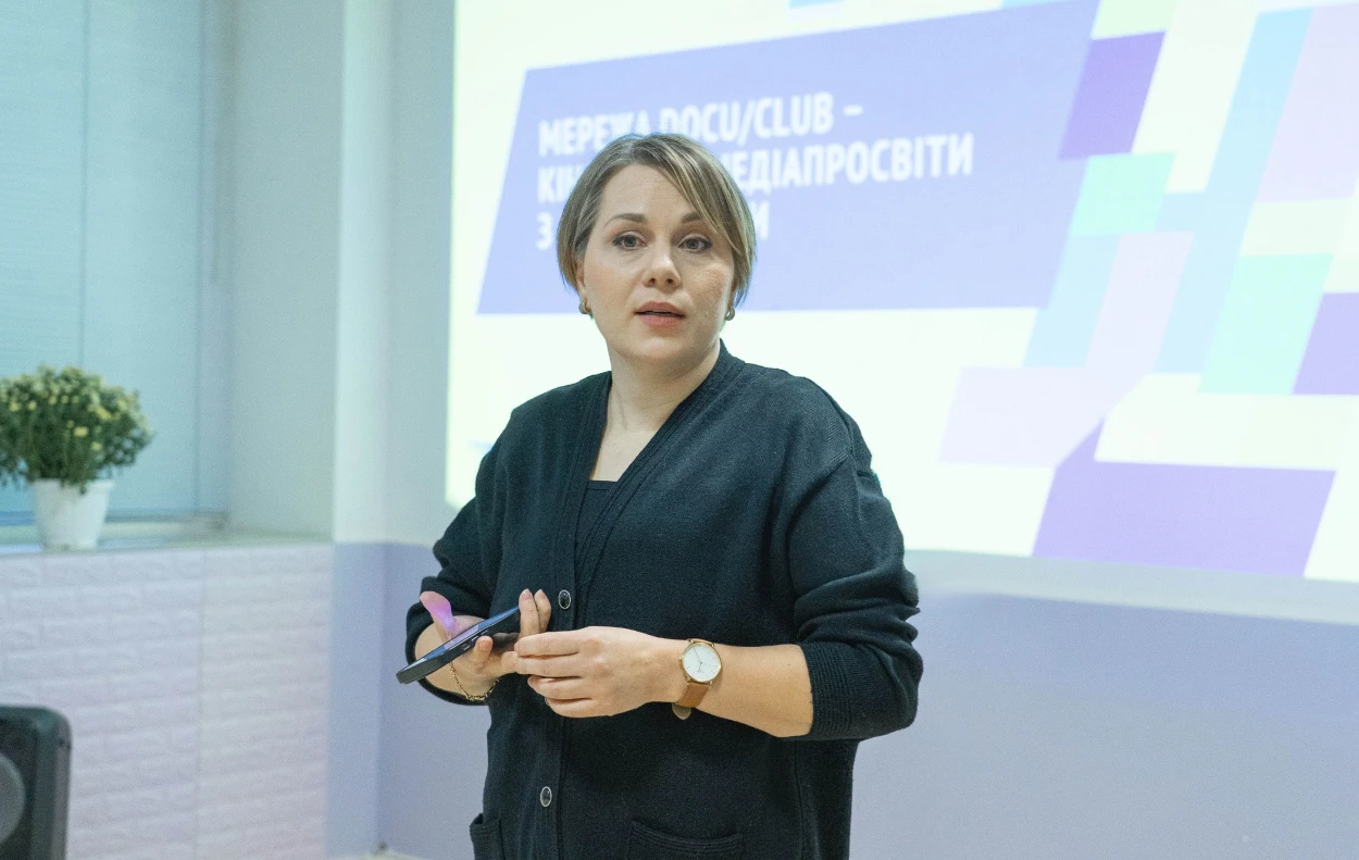 У м. Бар показали фільм «Булер» та обговорили цькування дітей