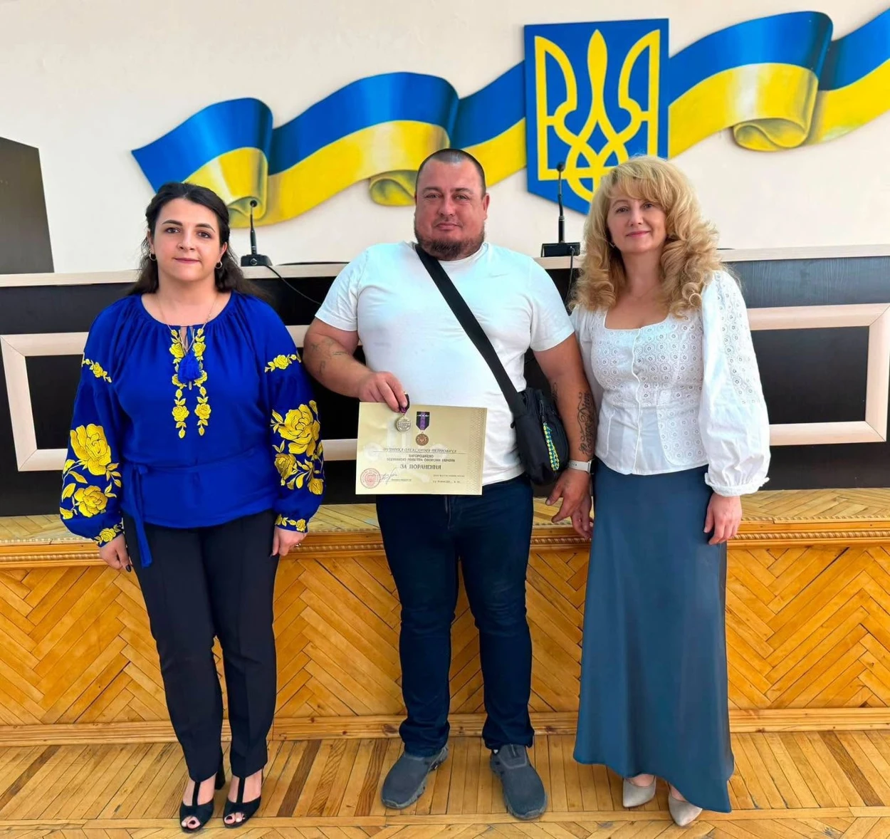 Жителя Барської громади Олександра Дудника нагородили відзнакою Міністерства оборони «За поранення»