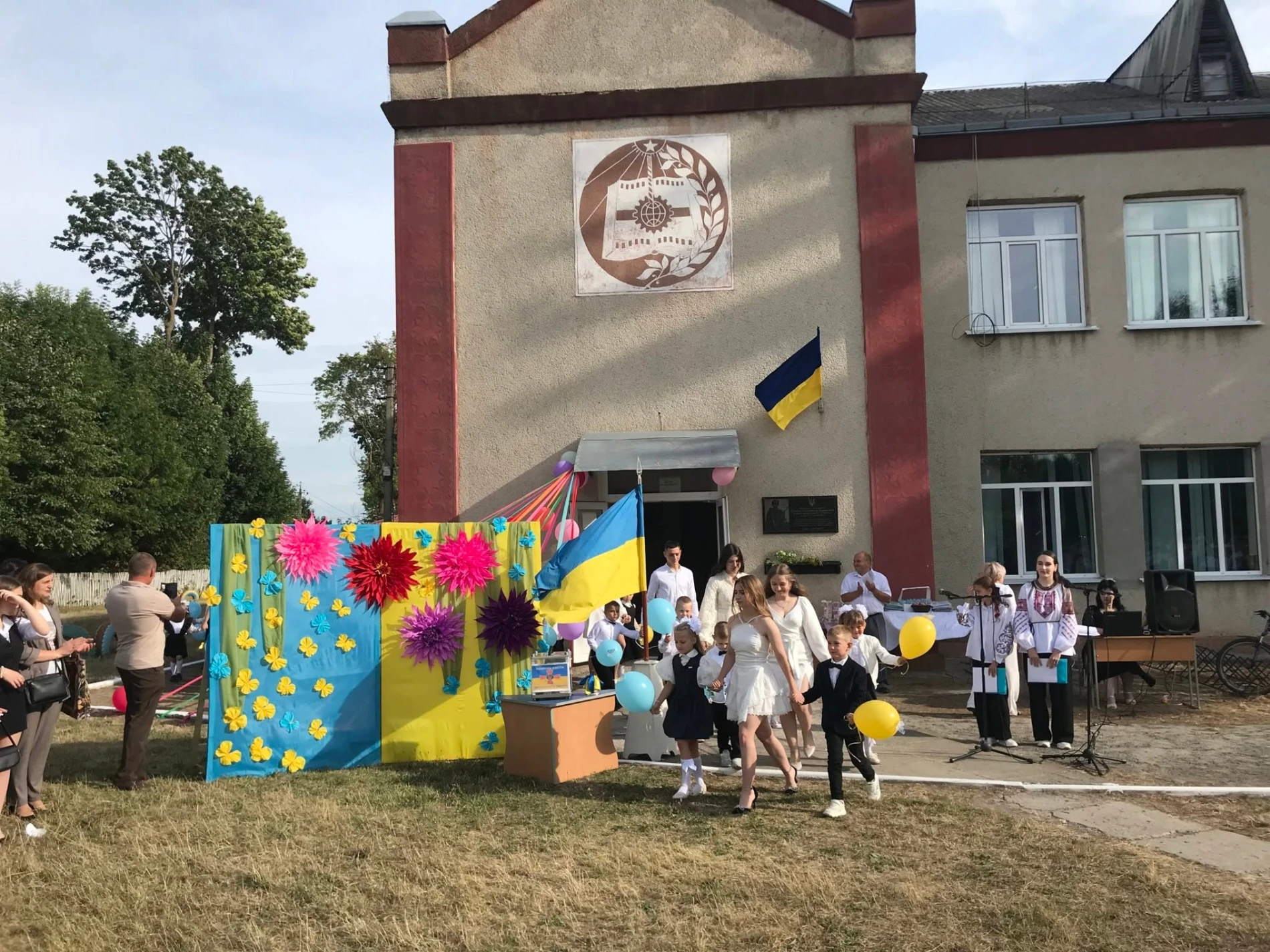Перший дзвоник у селах Барської громади: як розпочався новий навчальний рік