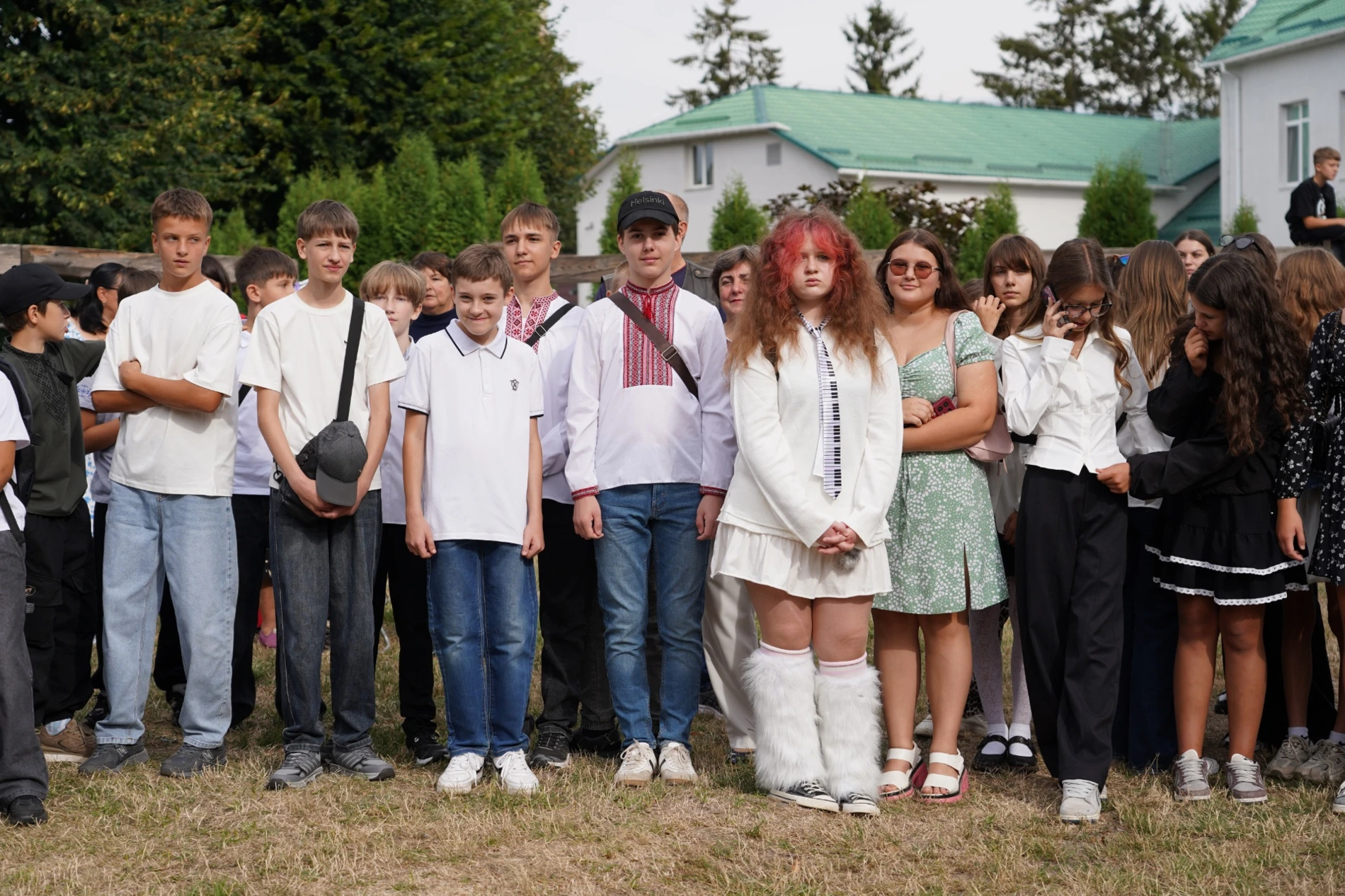 Перший дзвоник у школах Бара: святкові лінійки, безкоштовні обіди та освітні зміни