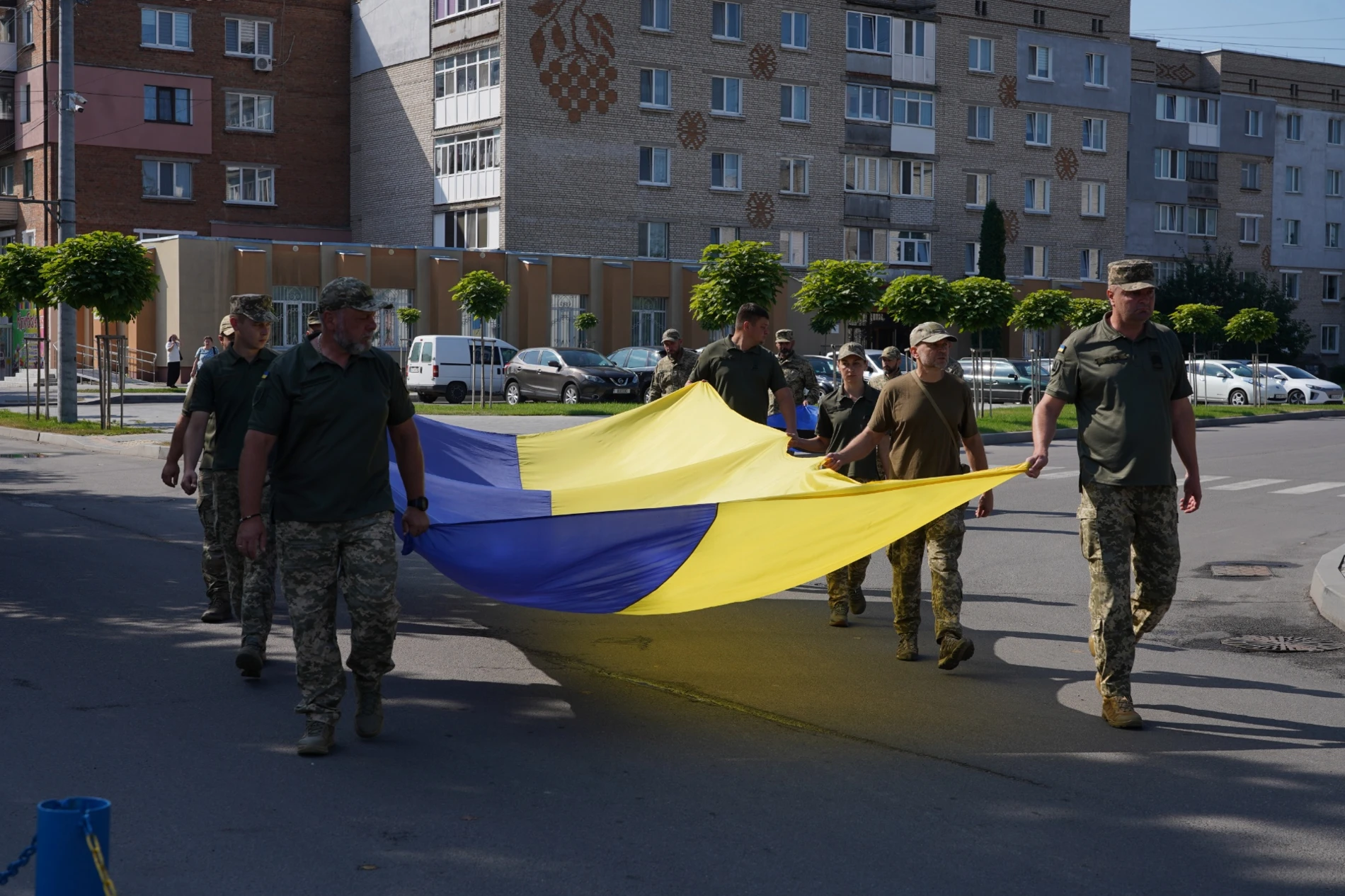 «Ми не припинимо чекати»: у Барі підтримали родини зниклих безвісти та полонених захисників