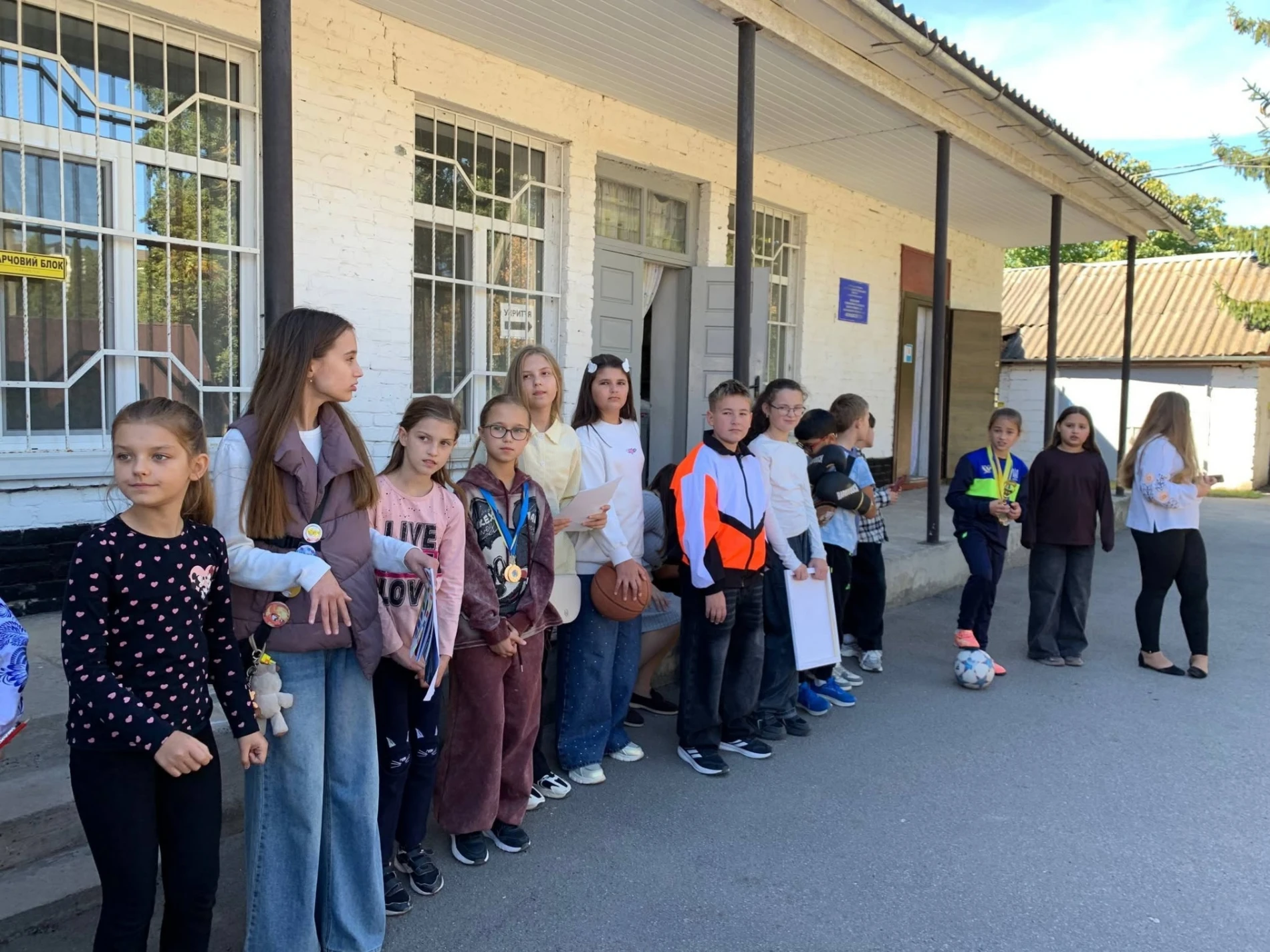 Учні 5-го класу Барського ліцею №4 доєдналися до волонтерів центру «Милосердя»