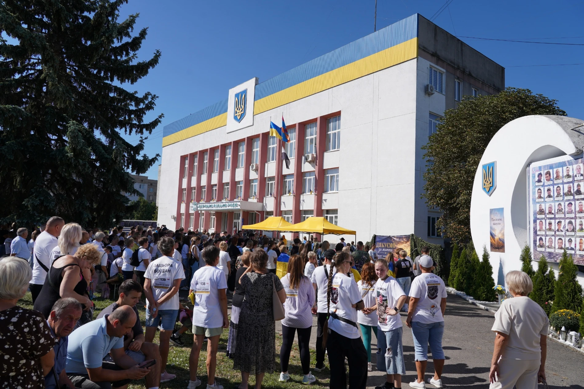 Понад 400 учасників бігли за Героїв: у м. Бар вдруге провели пам’ятний забіг