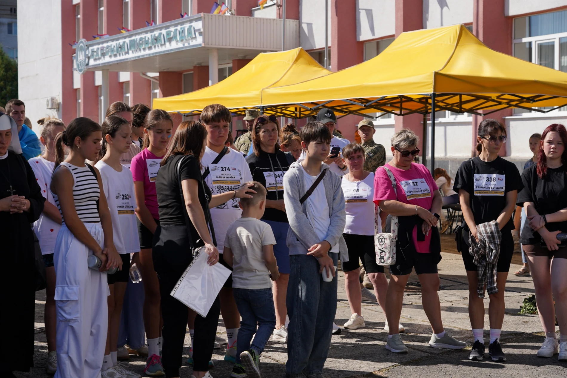 Понад 400 учасників бігли за Героїв: у м. Бар вдруге провели пам’ятний забіг