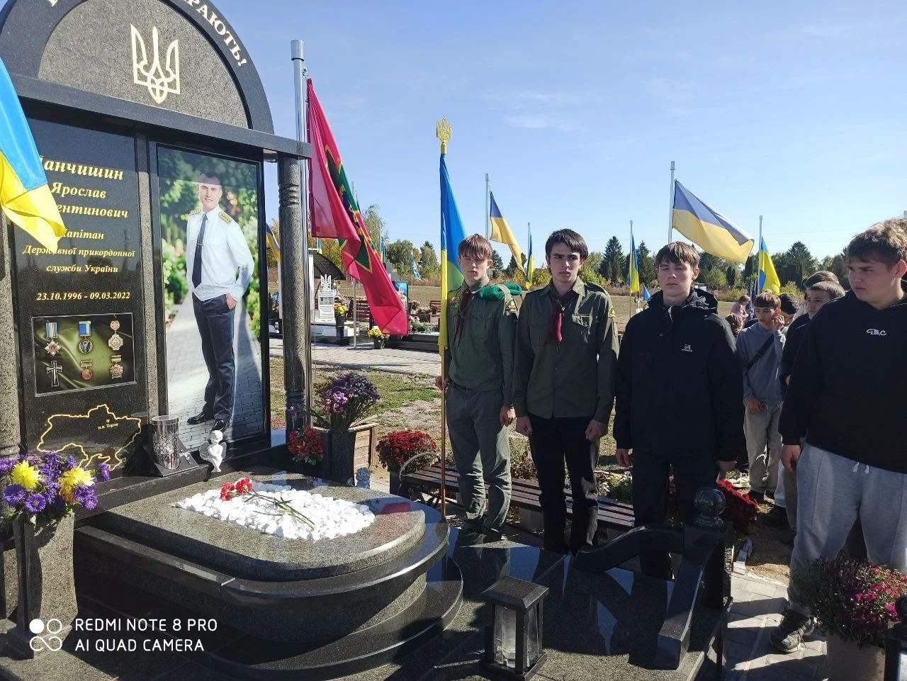 Пам’ятна хода та зустріч із бойовою медикинею: як у ліцеях Бара відзначили День захисників
