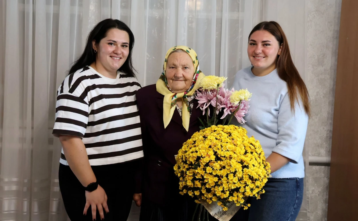 У селі Іванівці 90-річний ювілей відзначила Антоніна Гончарук: історія життя довгожительки