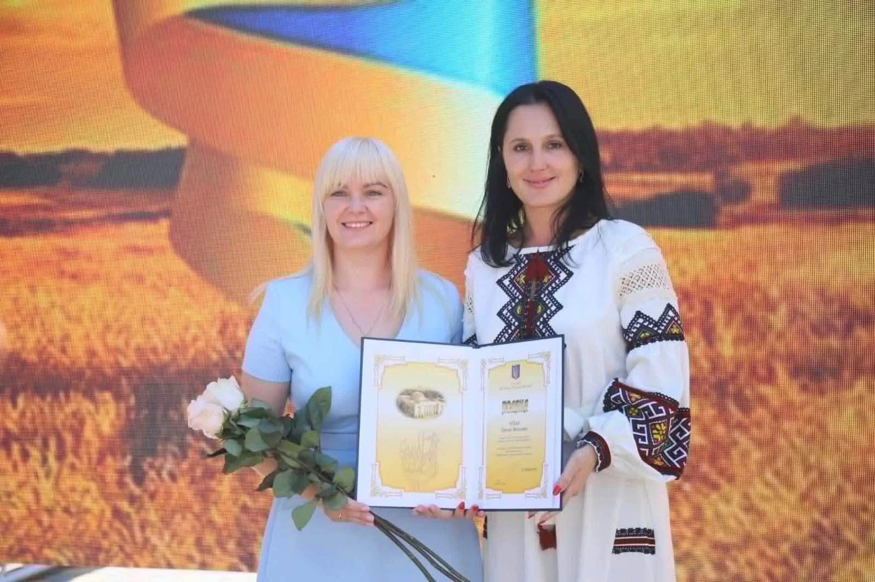 Керівницю ГО «Спільний шлях ЮА» Оксану Чубар відзначили Подякою Верховної Ради України