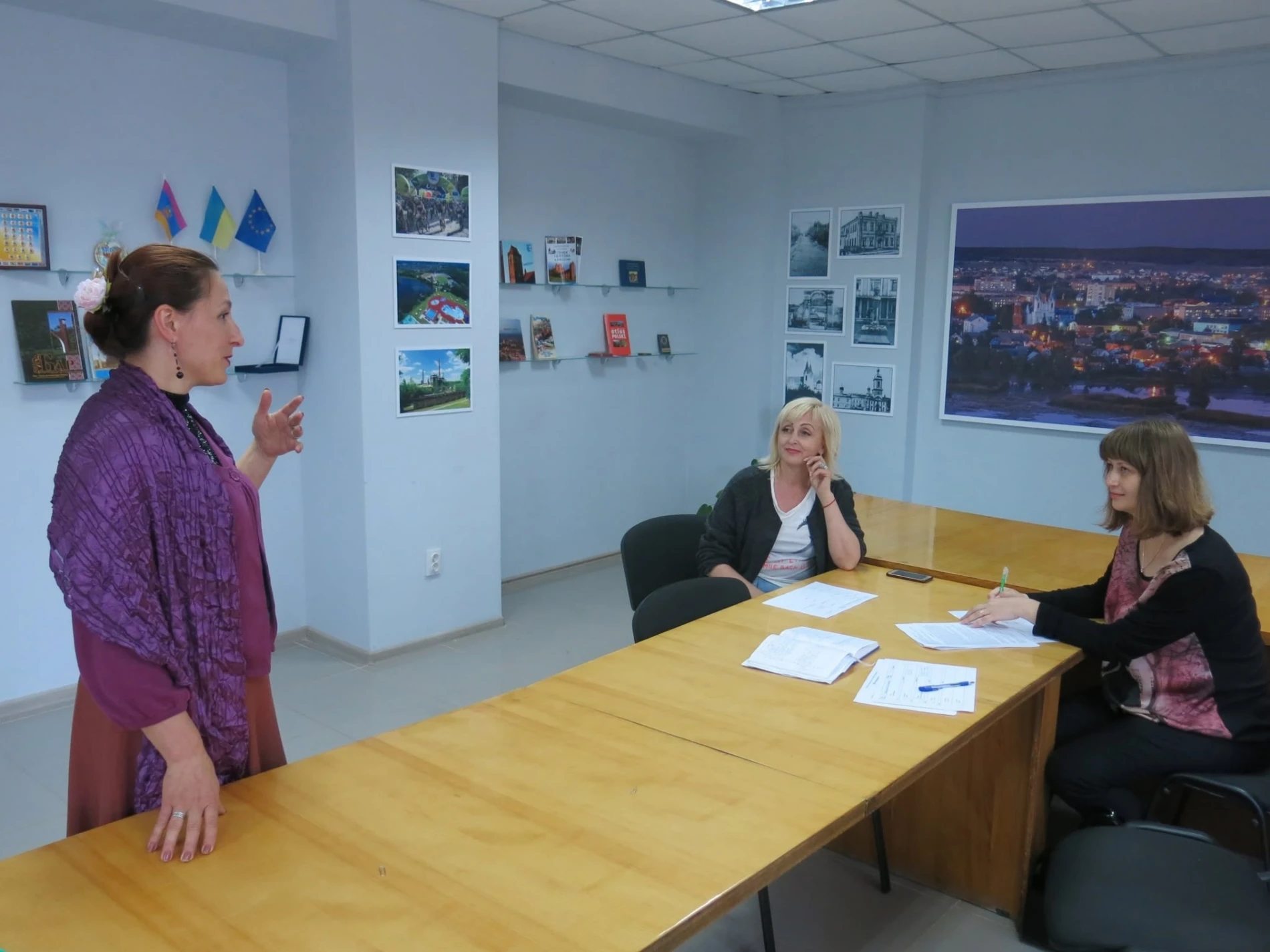 Вистави, гастролі, війна і нові прем'єри: якими були перші 10 років Барського МХАТу