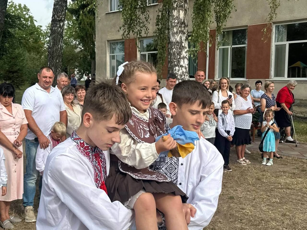 Перший дзвоник у селах Барської громади: як розпочався новий навчальний рік