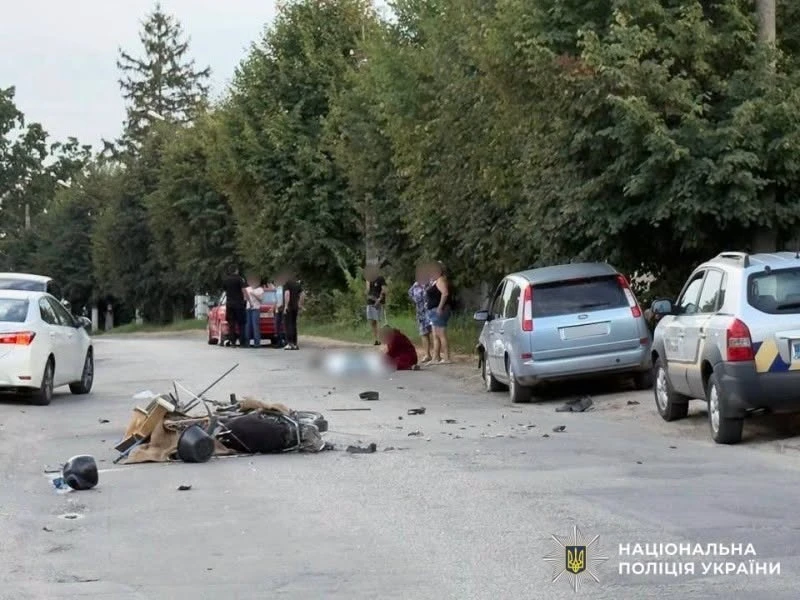 Між Митками та Мальчівцями травмувався мотоцикліст: поліція розслідує ДТП