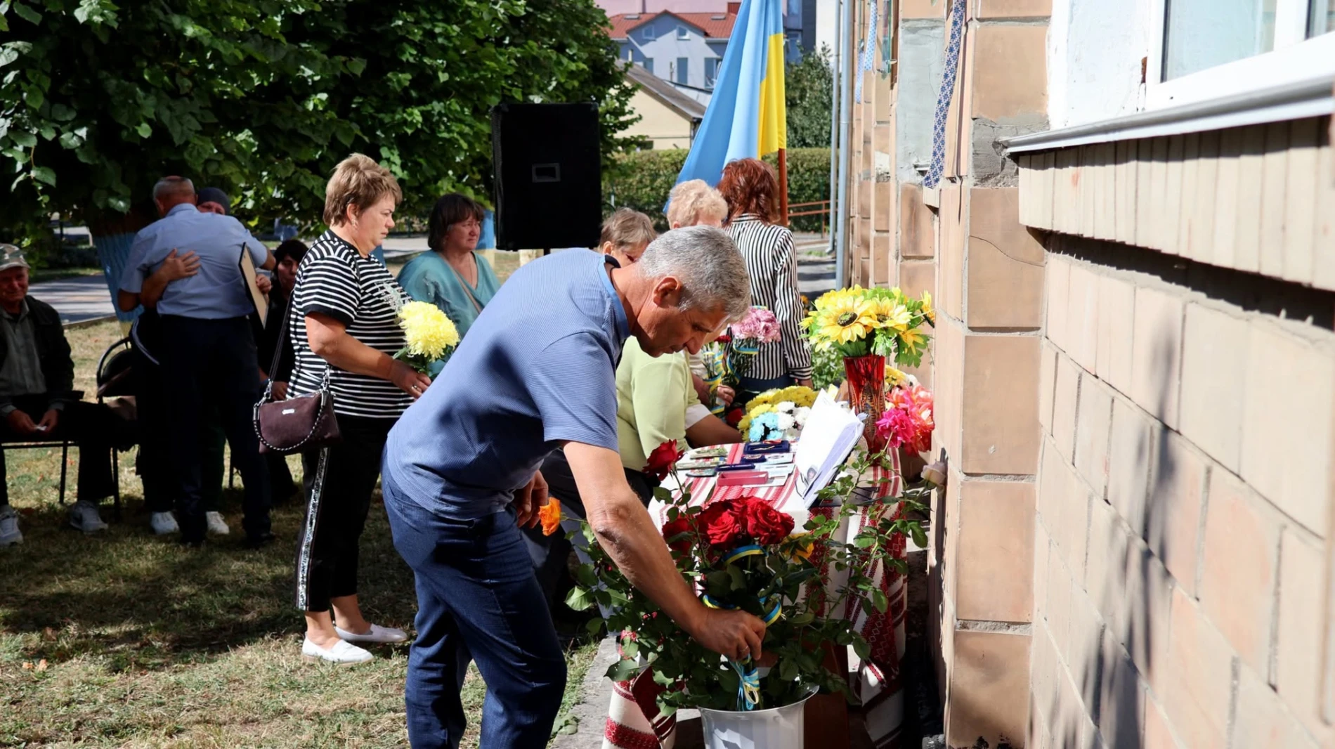 У м. Бар відкрили меморіальну дошку захиснику України Олегу Лободі