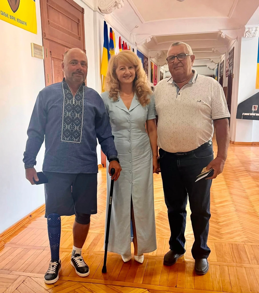Вчитель та захисник із Барської громади отримав відзнаки «За заслуги перед Вінниччиною»