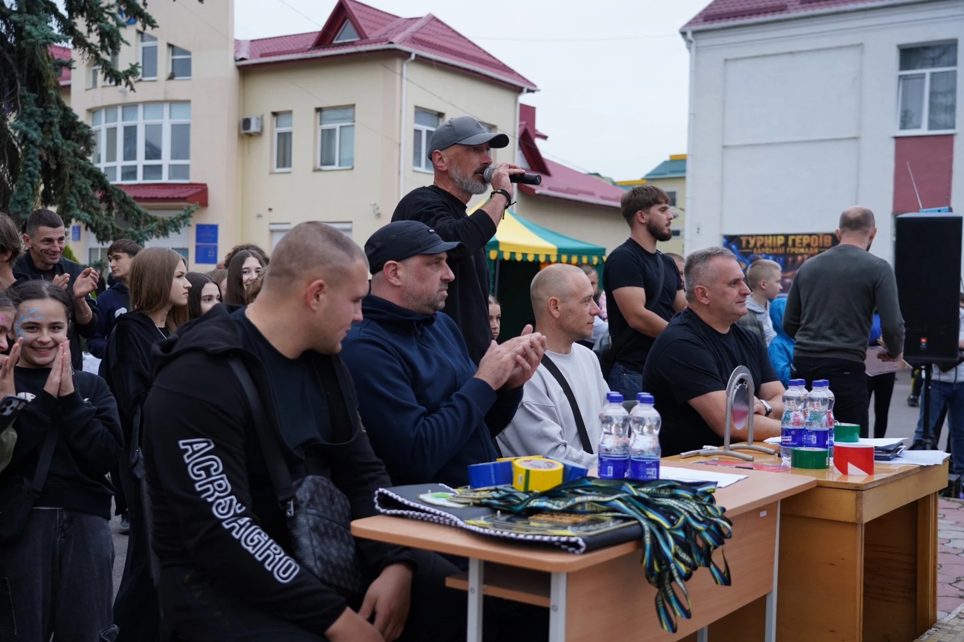 15 поєдинків, лицарські бої та локації пам’яті: як у м. Бар відбувся «Турнір Героїв»