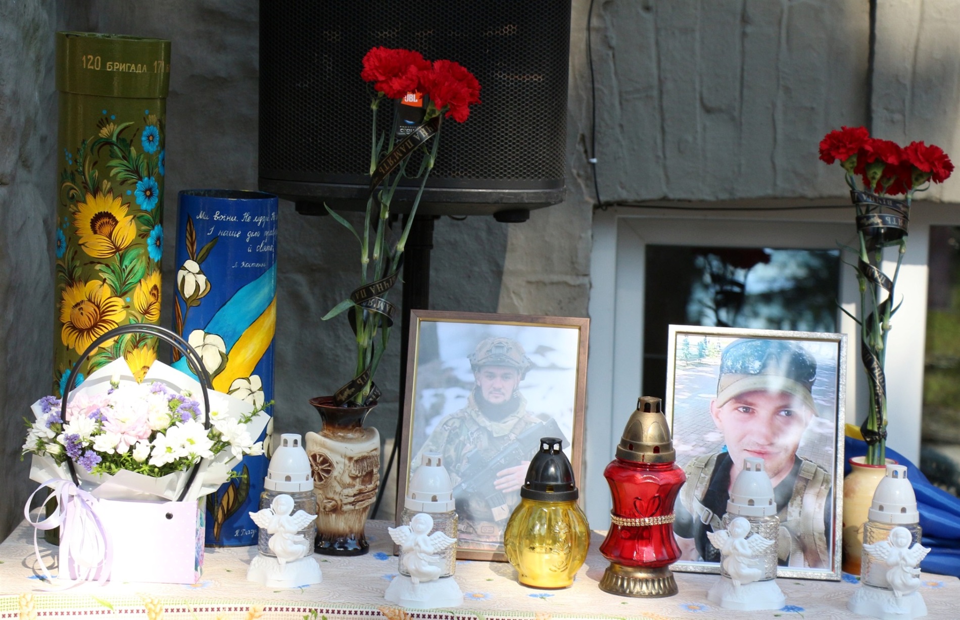 В Барі відбулося відкриття Меморіальних дошок Богдану Мончуку та Дмитру Шаповалу