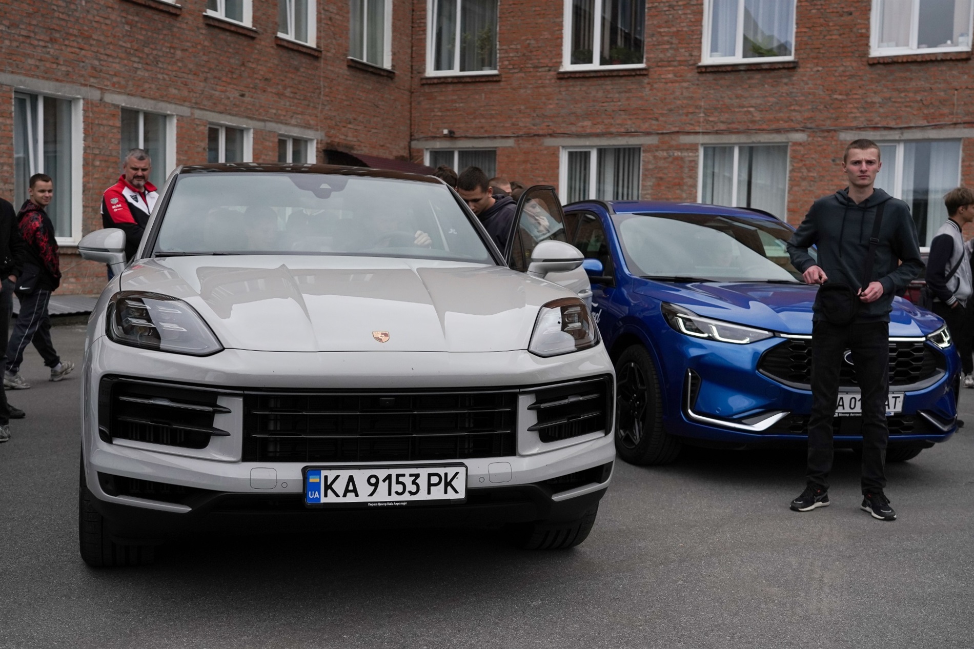 У Барському коледжі транспорту та будівництва презентували нові авто світових брендів