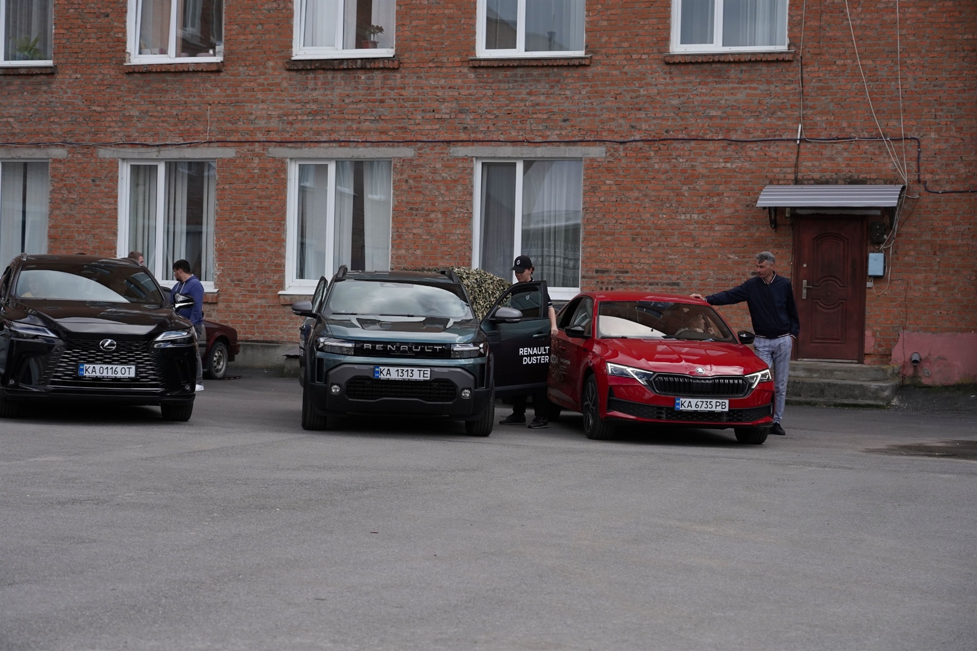 У Барському коледжі транспорту та будівництва презентували нові авто світових брендів