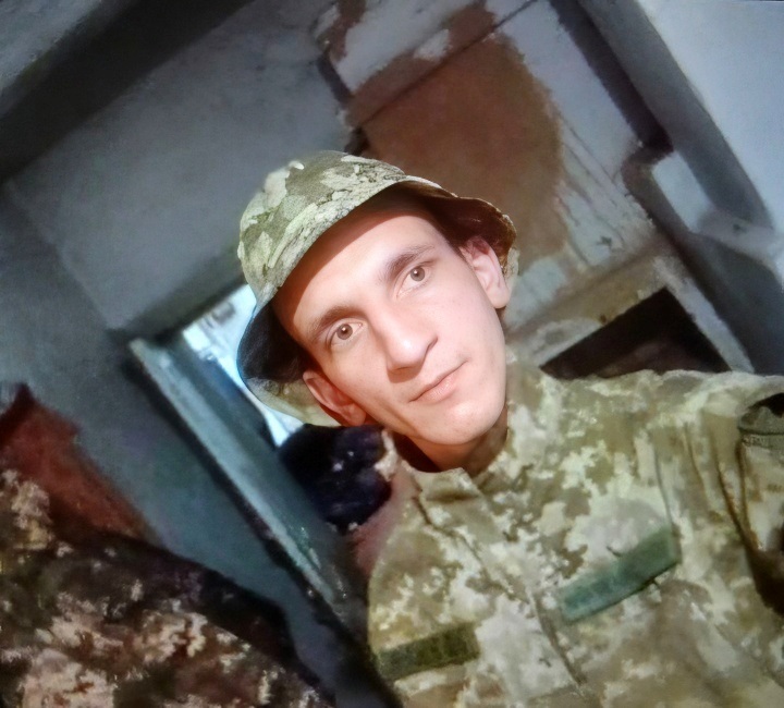 Пам'яті мужнього воїна, захисника та Героя Андрія Юзвенка з м. Бар