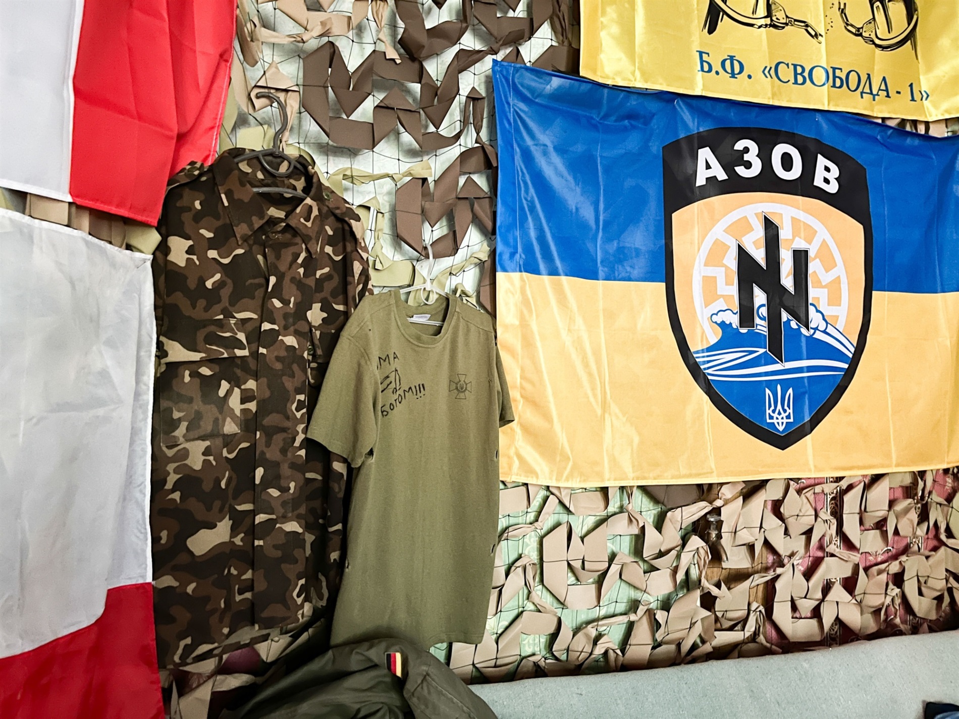 Скарбничка добра у Барі та Банк одягу в Золотоноші: як громади допомагають і дають речам друге життя
