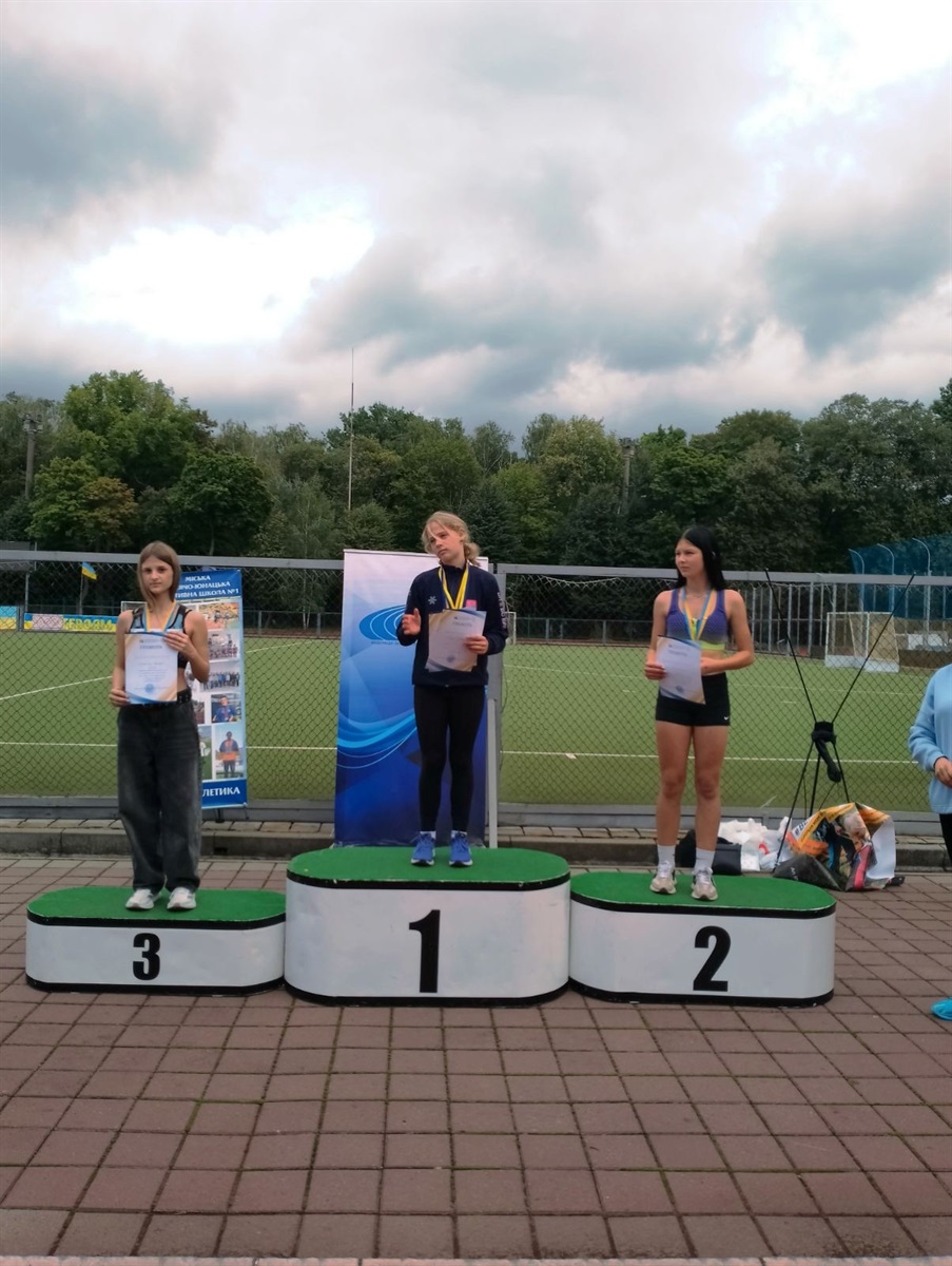 Юні легкоатлети Барської громади вибороли перемоги на чемпіонатах області