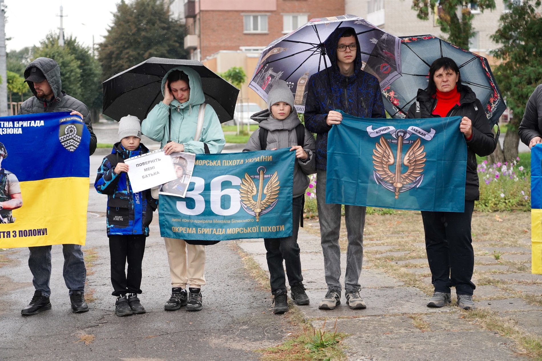 У Барі відбулася щомісячна акція на підтримку безвісти зниклих і полонених захисників