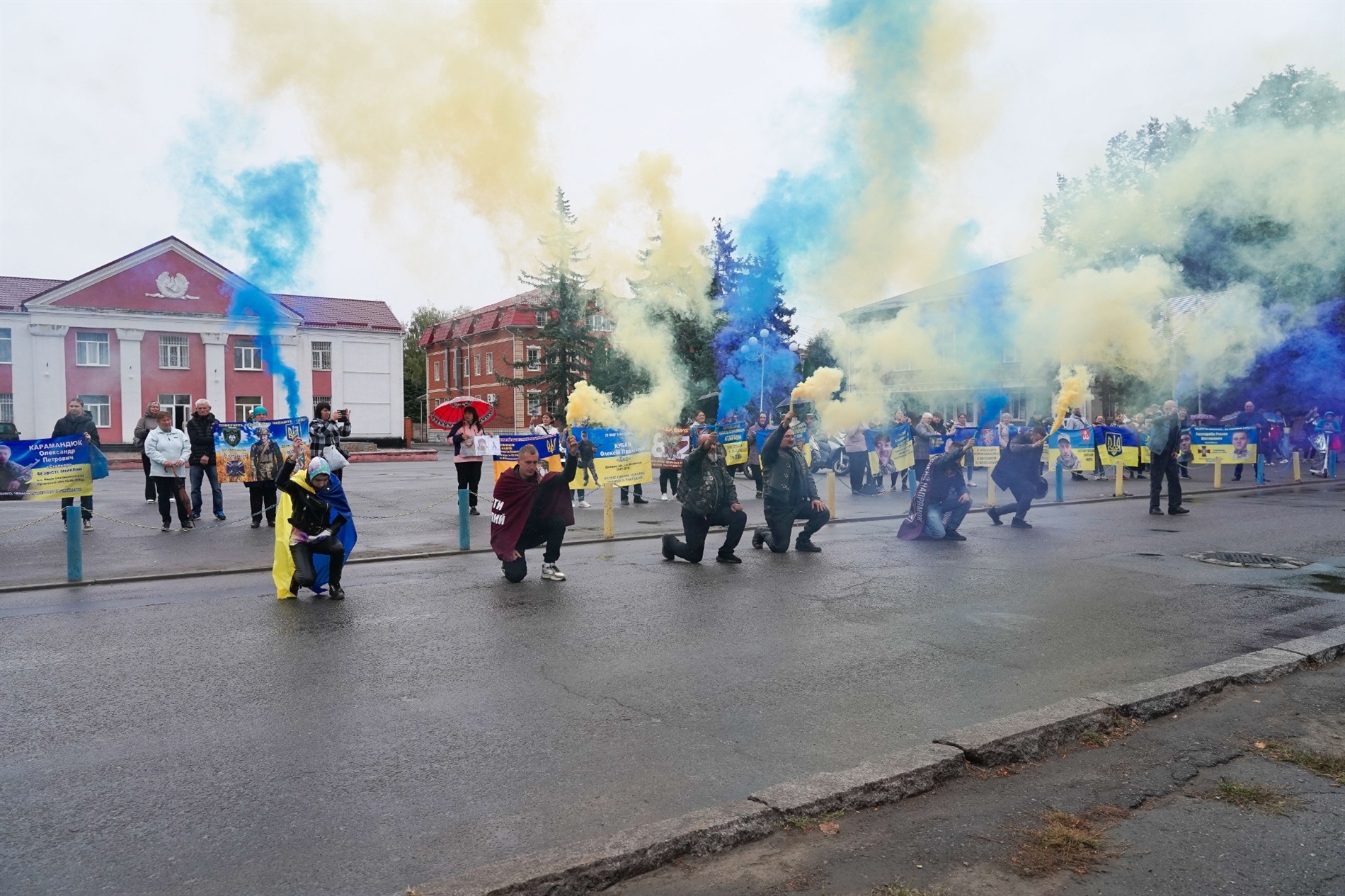 У Барі відбулася щомісячна акція на підтримку безвісти зниклих і полонених захисників