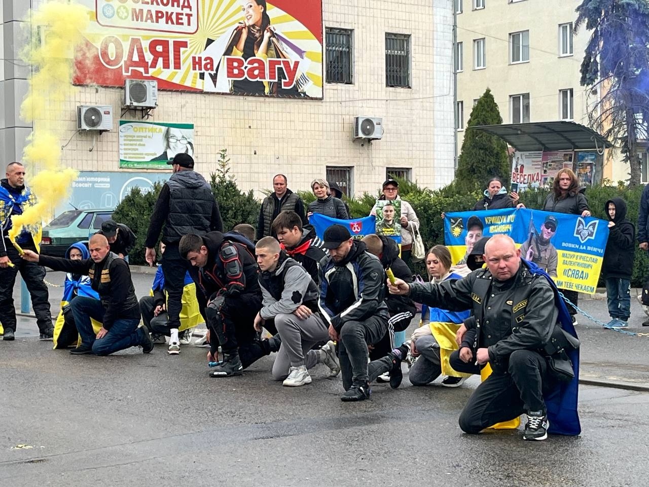 У Барі відбулася щомісячна акція на підтримку безвісти зниклих і полонених захисників