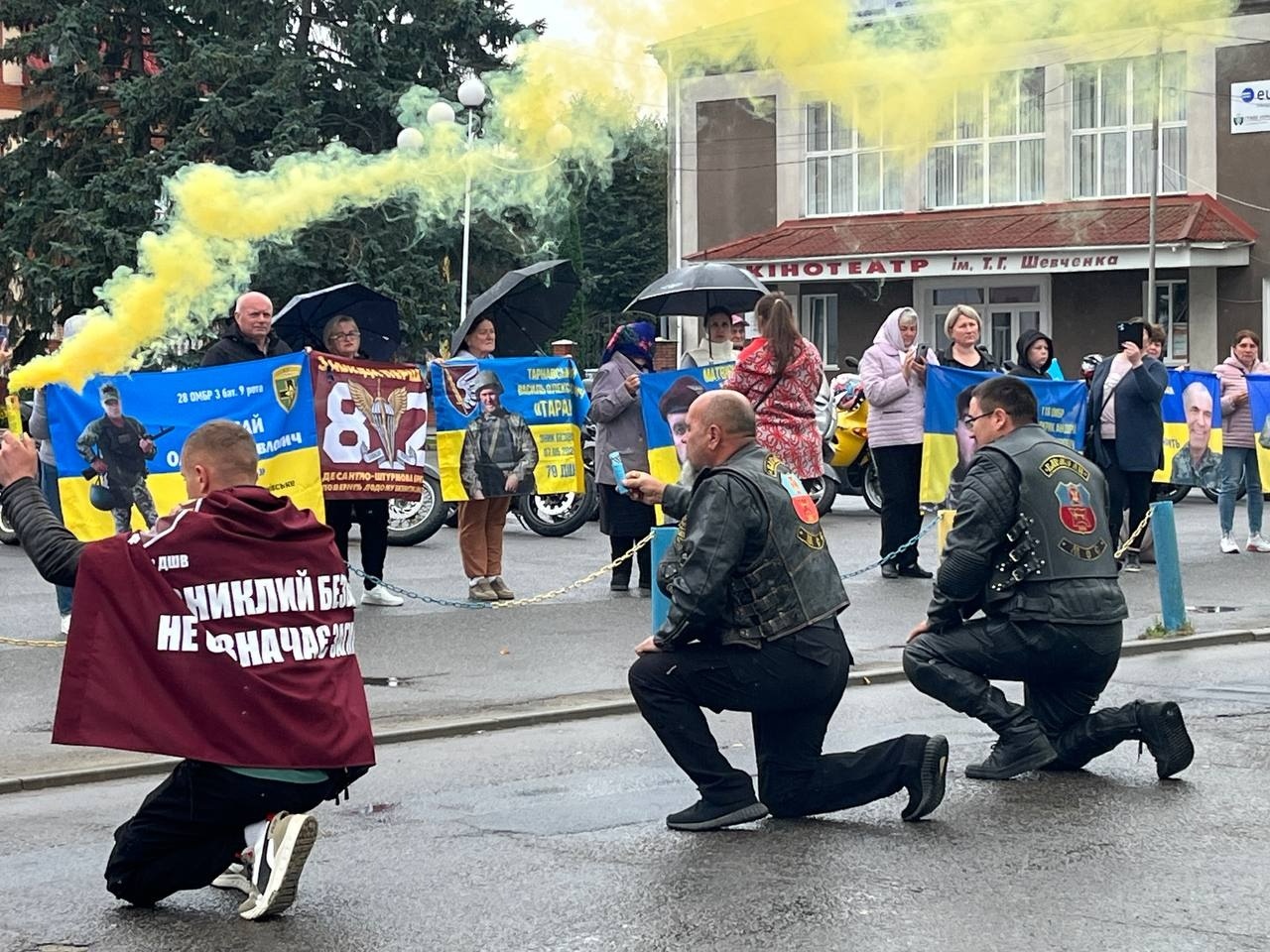 У Барі відбулася щомісячна акція на підтримку безвісти зниклих і полонених захисників