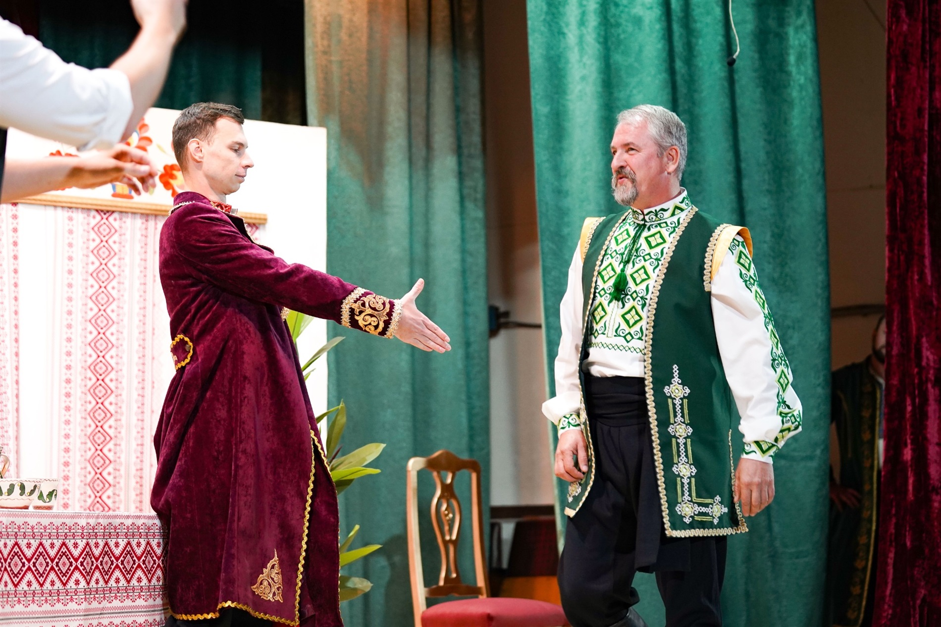 «Мартин Боруля» у Барі: прем’єра театральної постановки ветеранів зібрала аншлаг