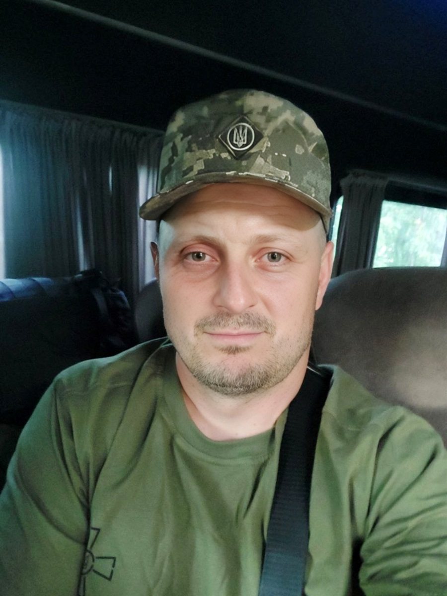 Пам'яті мужнього воїна, захисника та Героя з с. Іванівці Олександра Мельника