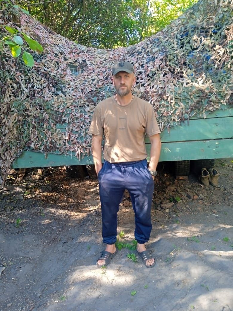 Пам'яті мужнього воїна, захисника та Героя Віктора Якимчука з села Ходаки Барської громади