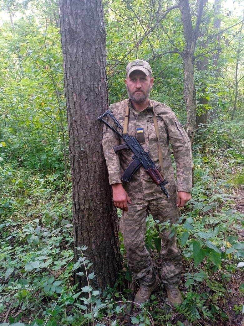 Пам'яті мужнього воїна, захисника та Героя Віктора Якимчука з села Ходаки Барської громади