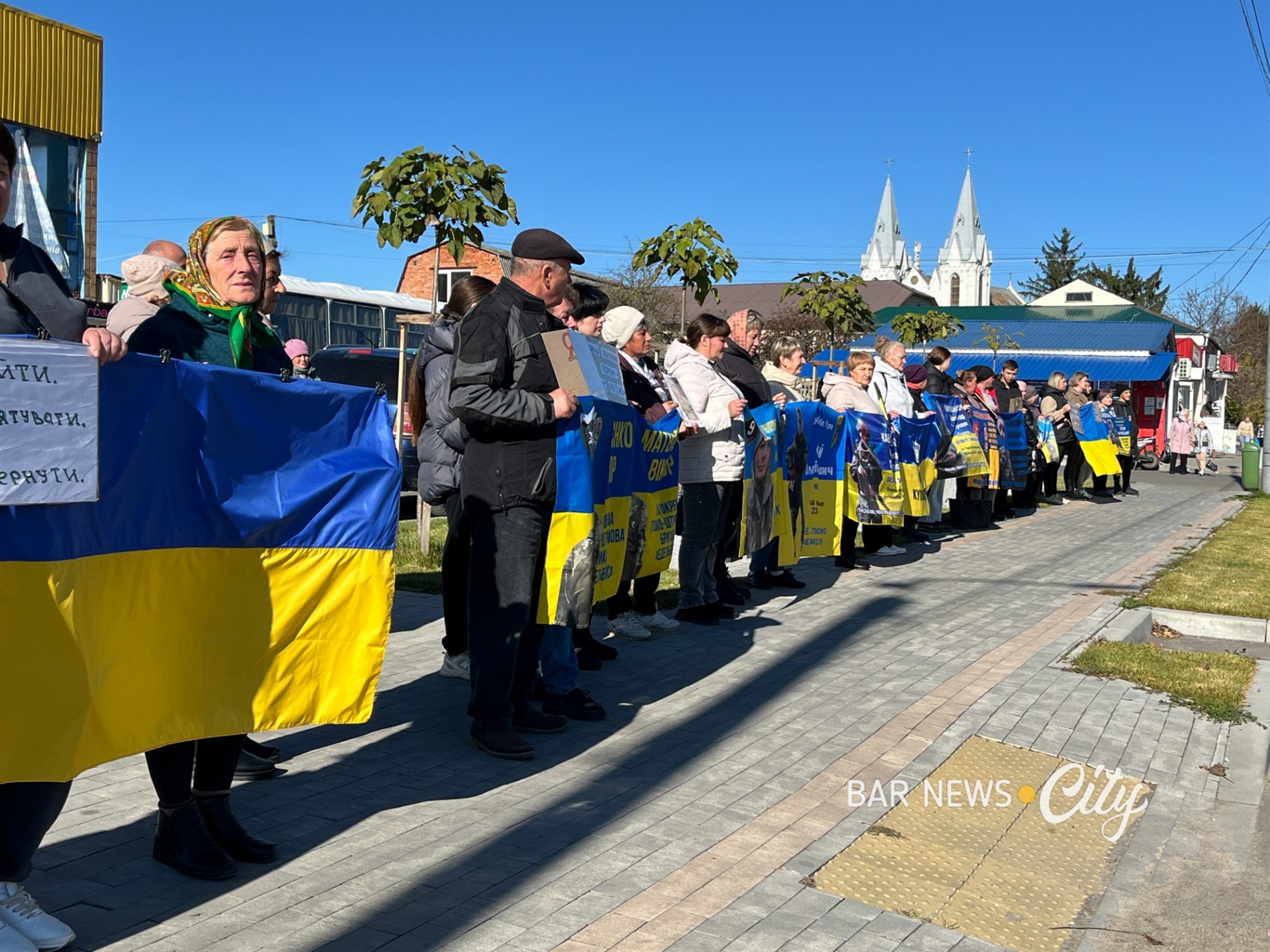 У Барі відбулася акція на підтримку безвісти зниклих і полонених захисників
