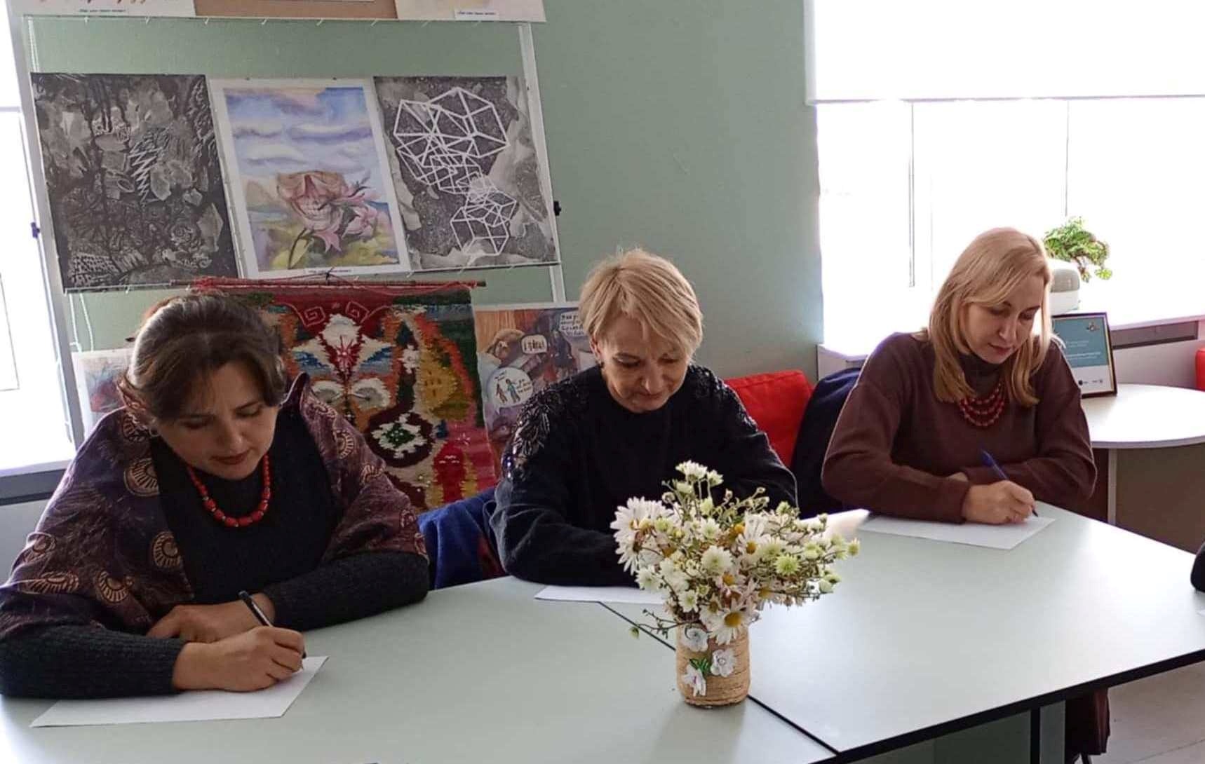 Барчани написали радіодиктант національної єдності. Де ще раз прослухати і куди здавати роботи