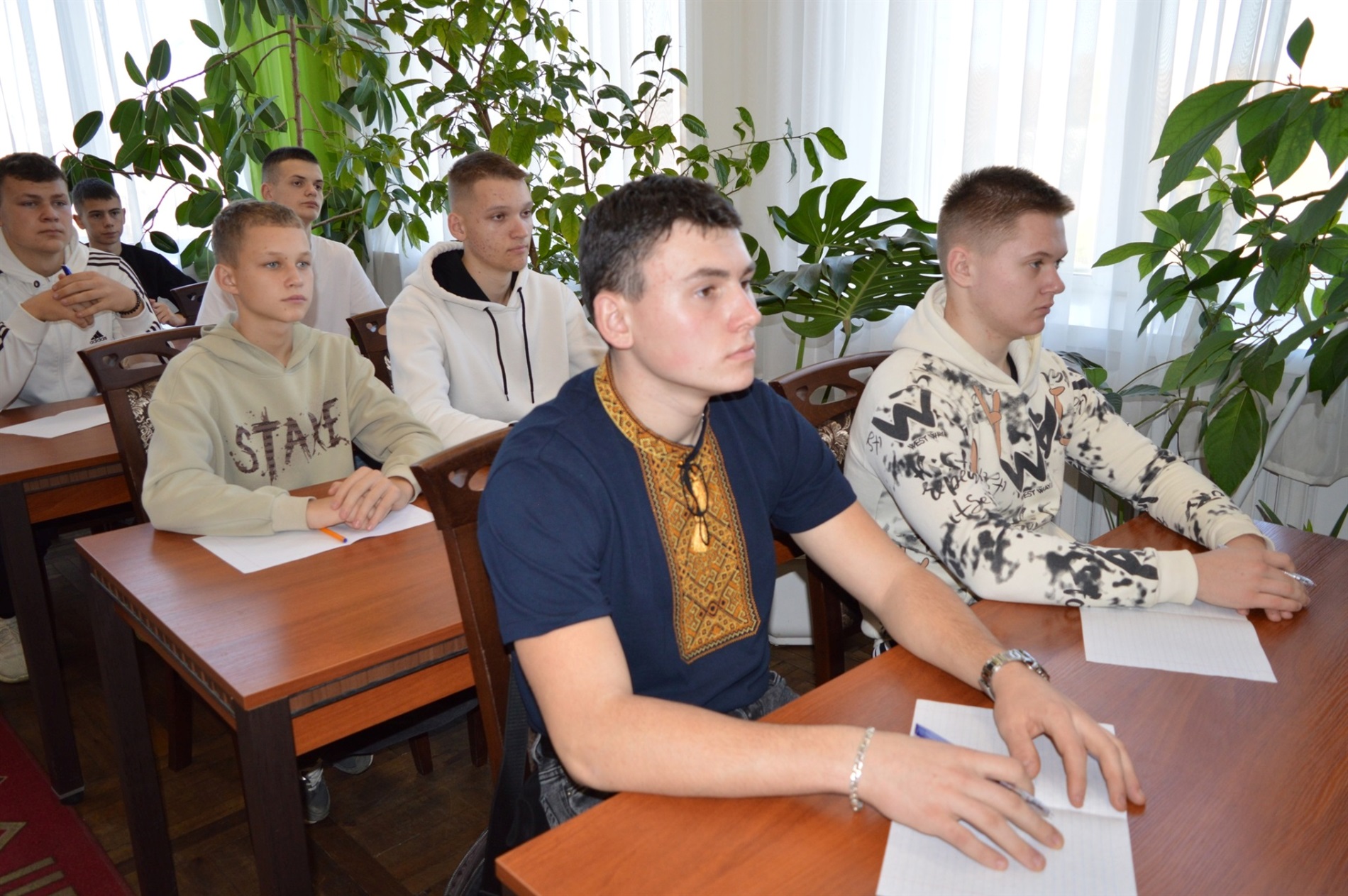 Барчани написали радіодиктант національної єдності. Де ще раз прослухати і куди здавати роботи