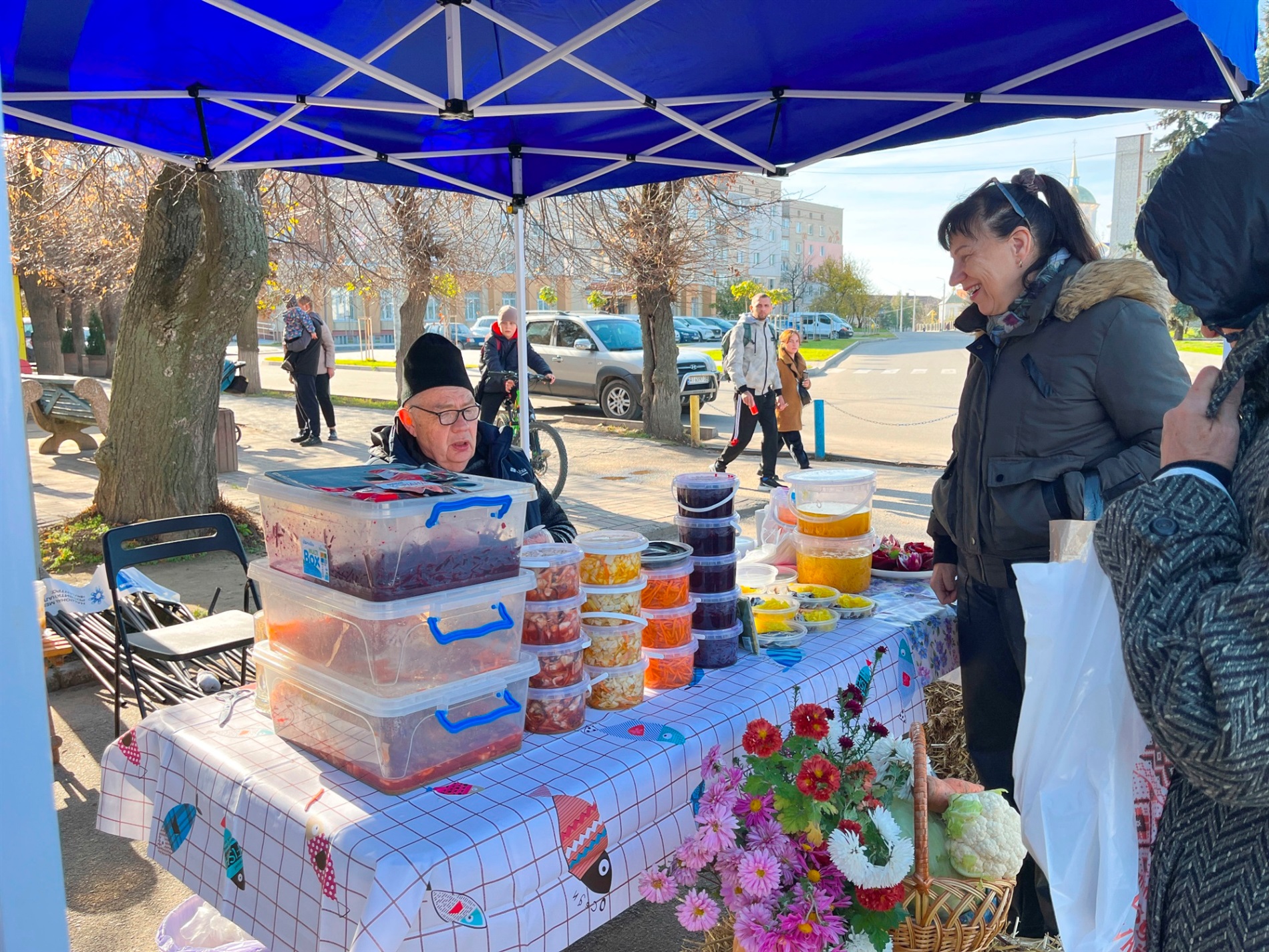 «Урожайний шлях» у Барі: осінній ярмарок на центральній площі (ФОТО)