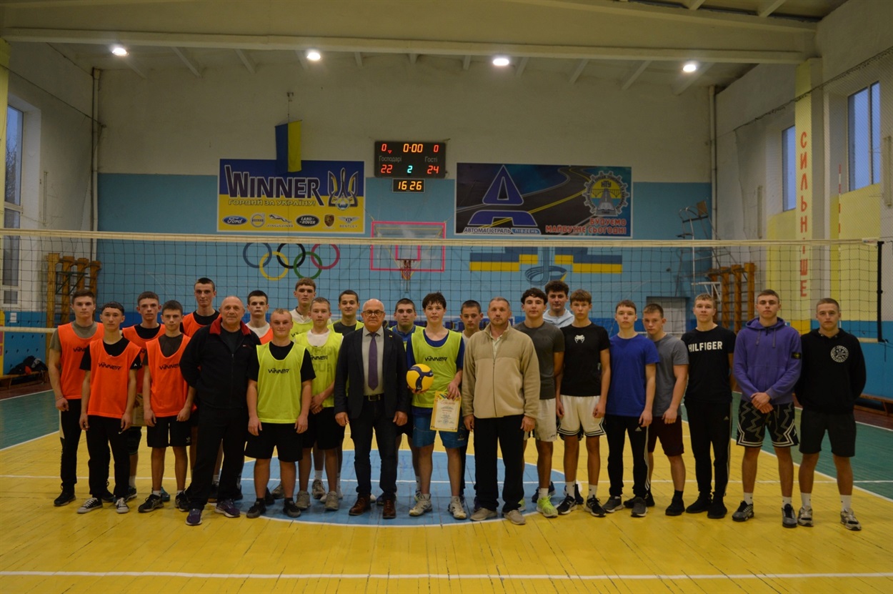 Листопад спортивних перемог у Барському фаховому коледжі транспорту та будівництва НТУ