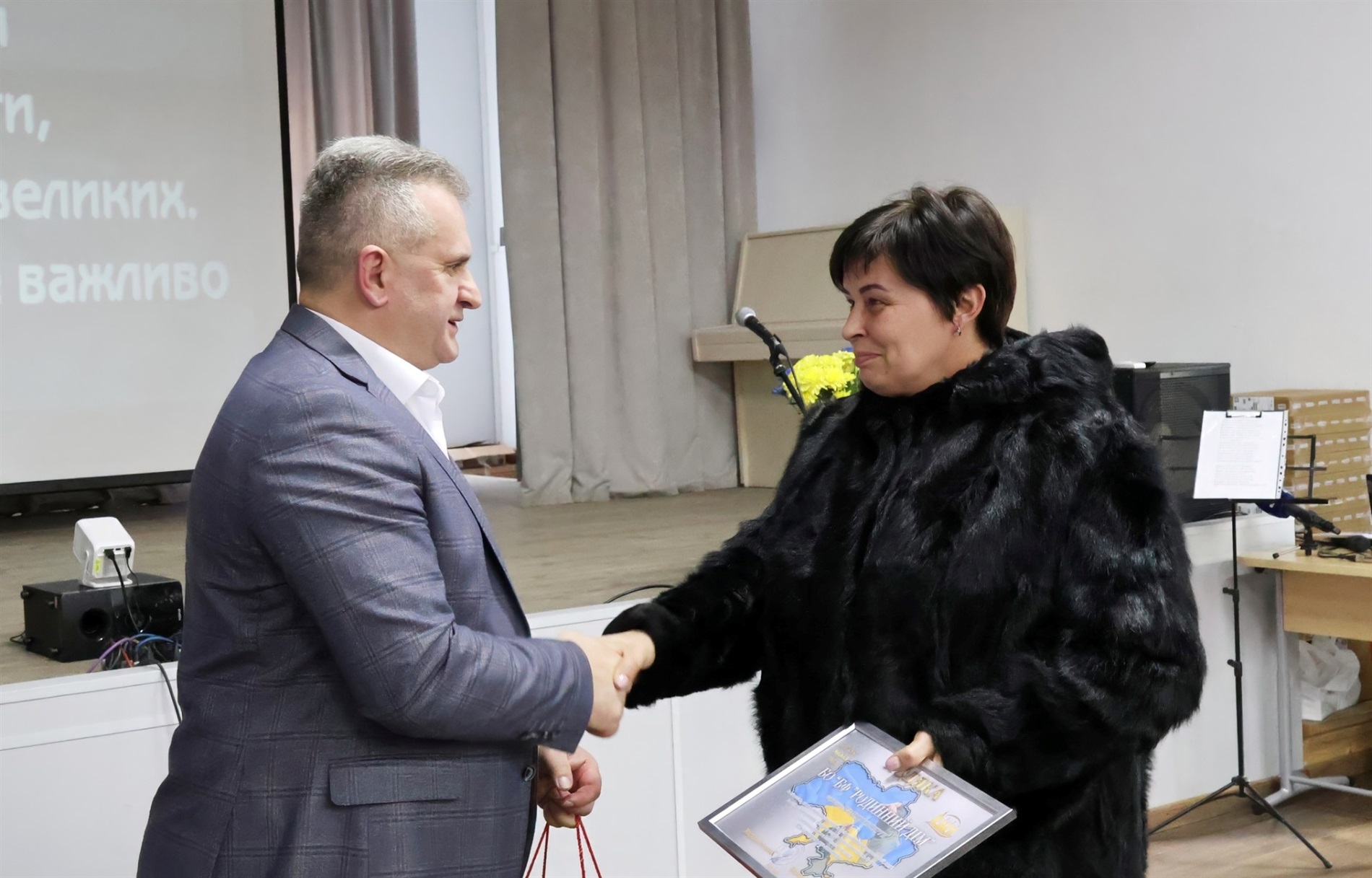 У Барі привітали волонтерів, військових і працівників місцевого самоврядування