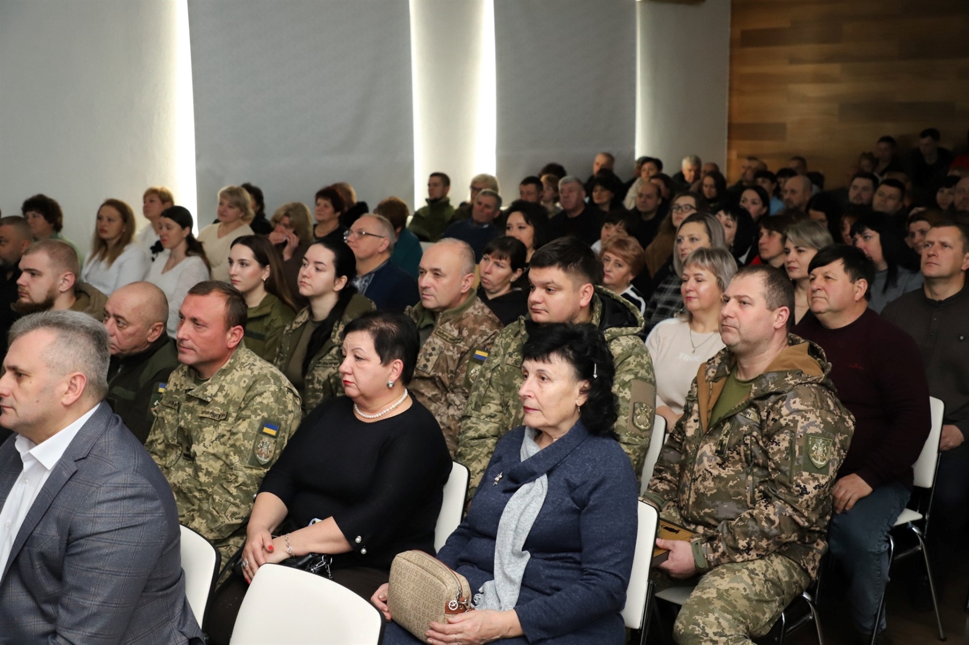 У Барі привітали волонтерів, військових і працівників місцевого самоврядування
