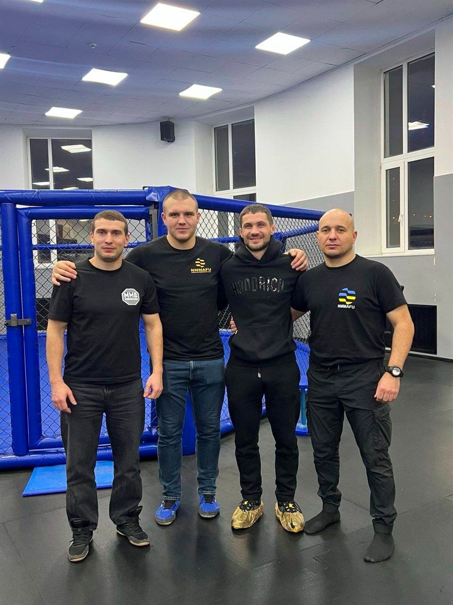 Спортсмени спортивного клубу «Барс» стали переможцями та призерами змагань зі змішаних єдиноборств
