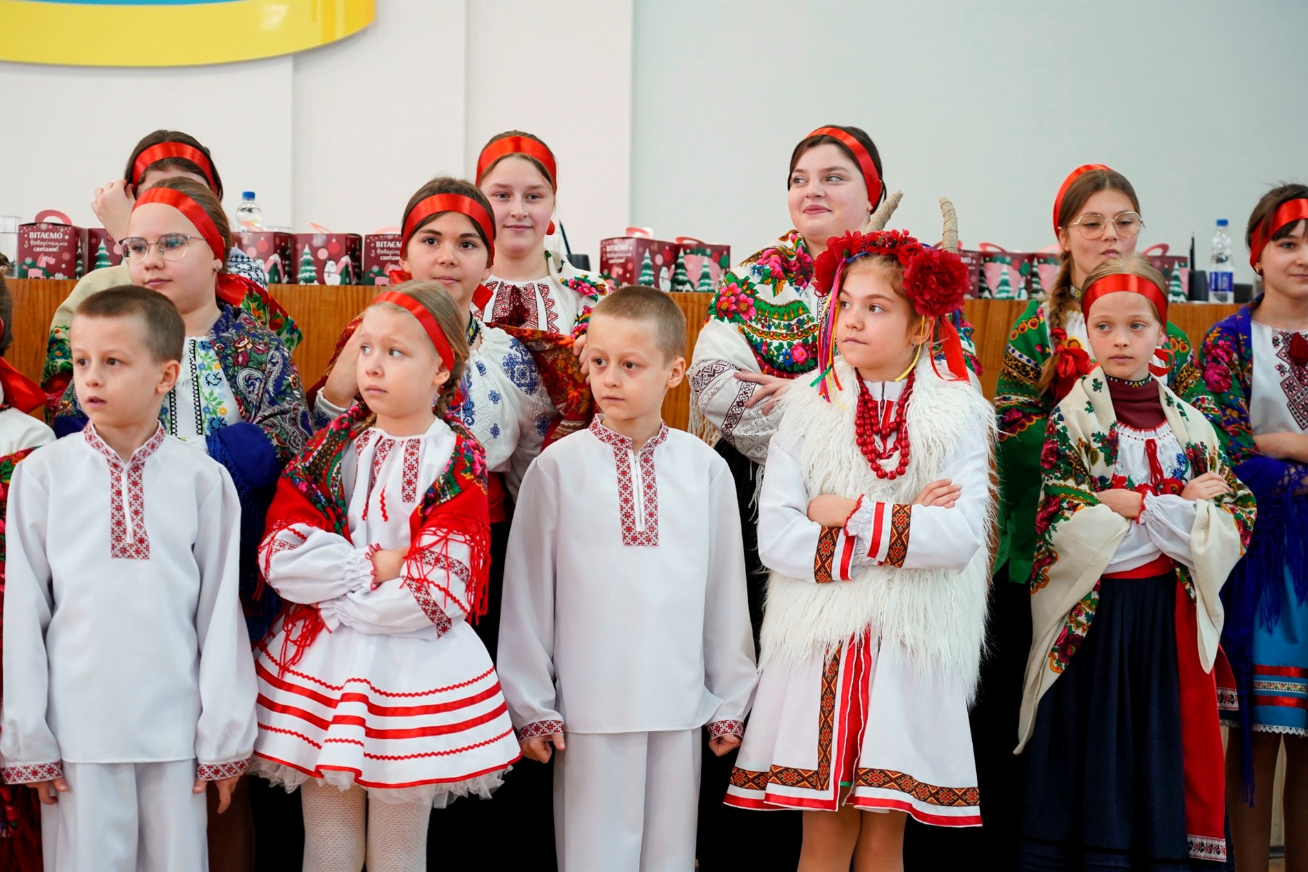 Фольклорний колектив «Джерельце» виступив з різдвяною композицією: фото та відео