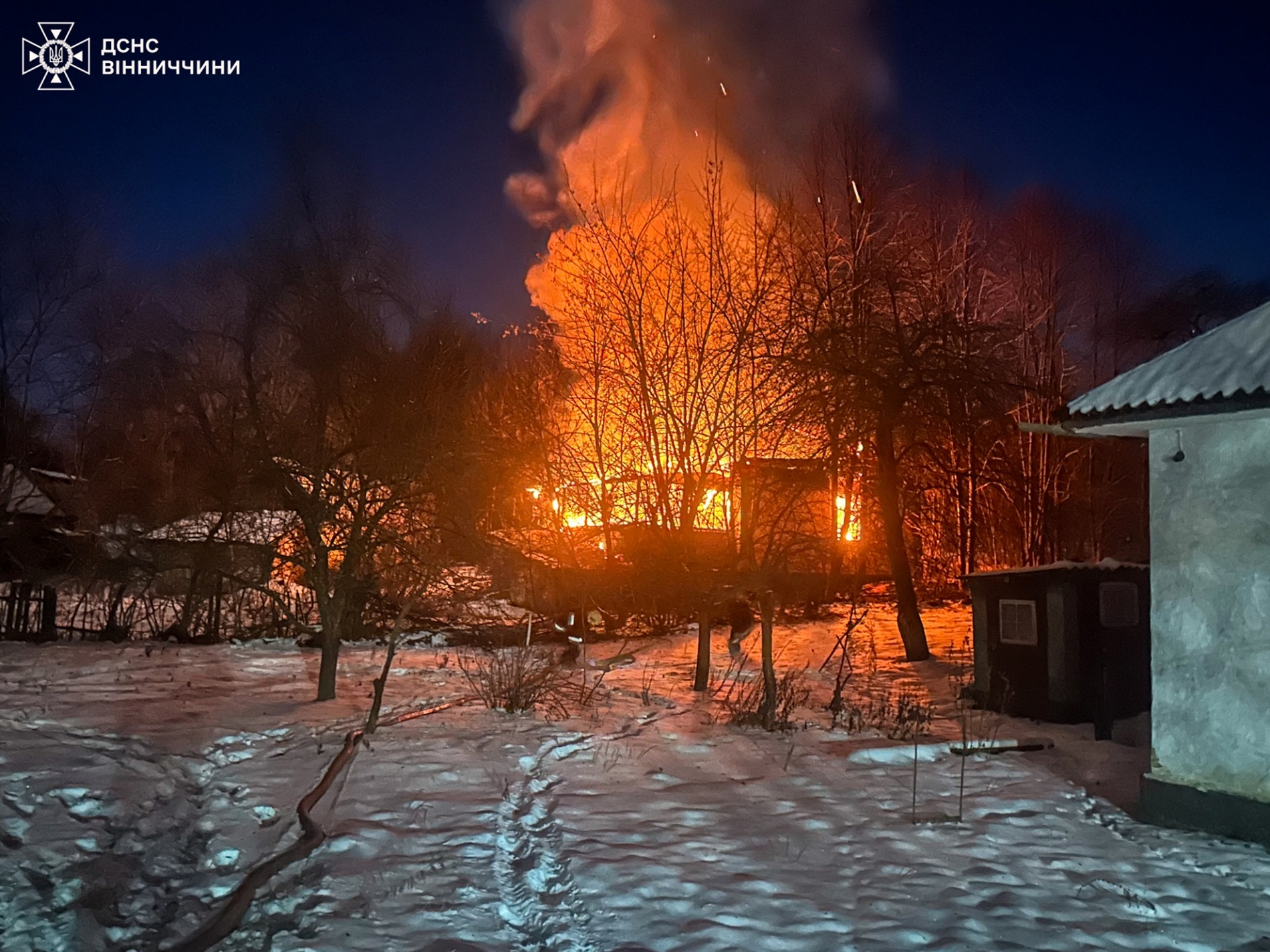 В області за добу сталося сім пожеж у житловому секторі: більшість — через пічне опалення