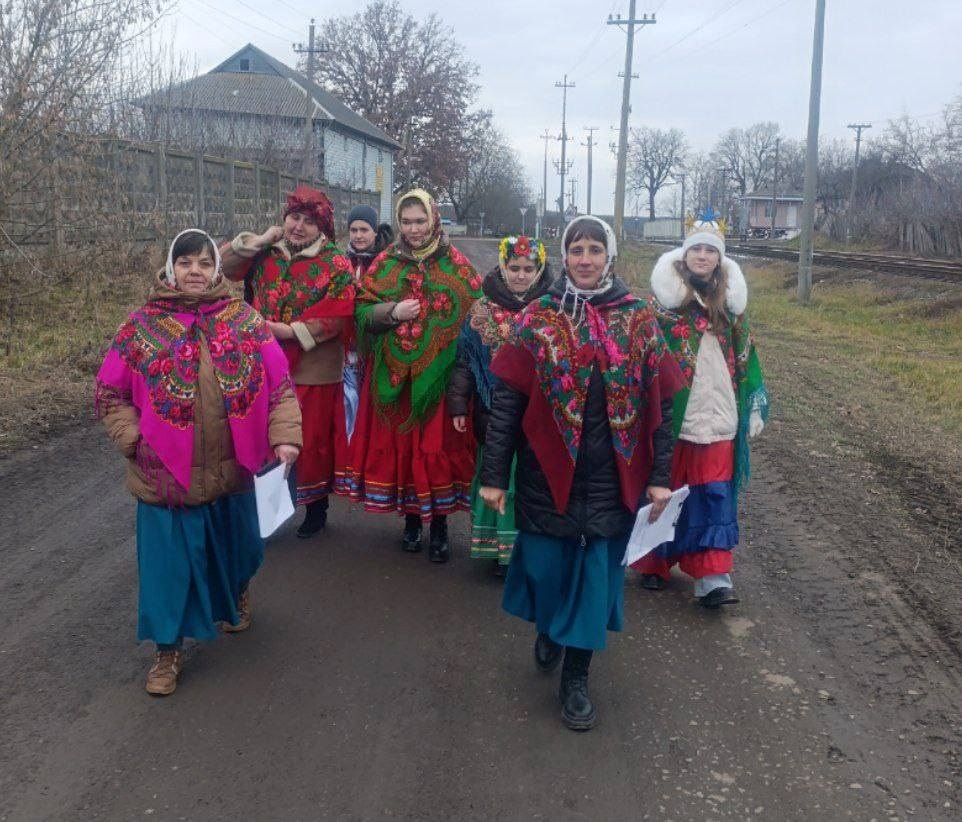 У Барській громаді триває благодійна коляда: громади збирають кошти для ЗСУ